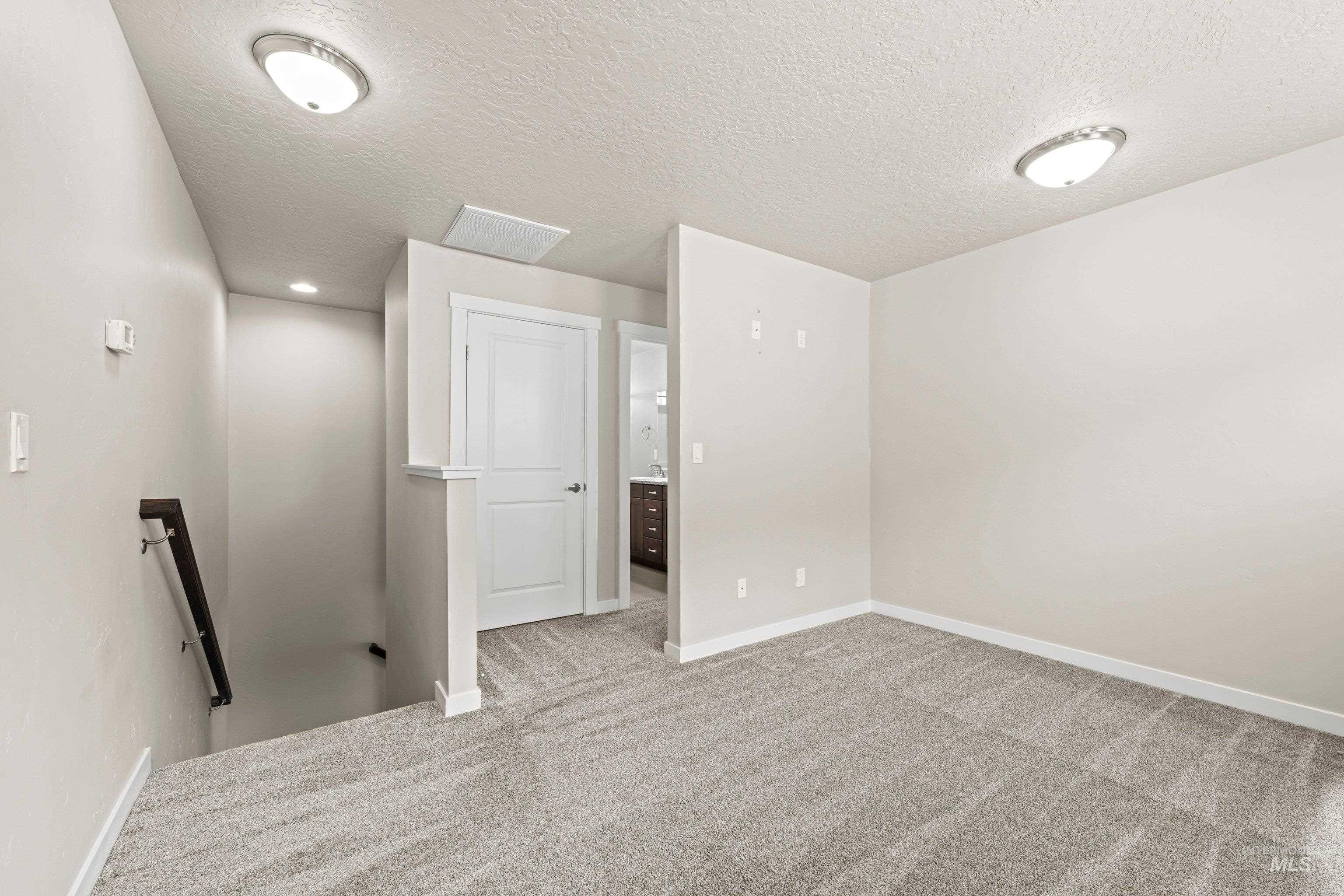 2110 S Hills Ave., Meridian, Idaho 83642-7363, 3 Bedrooms, 2.5 Bathrooms, Residential For Sale, Price $475,000,MLS 98990995