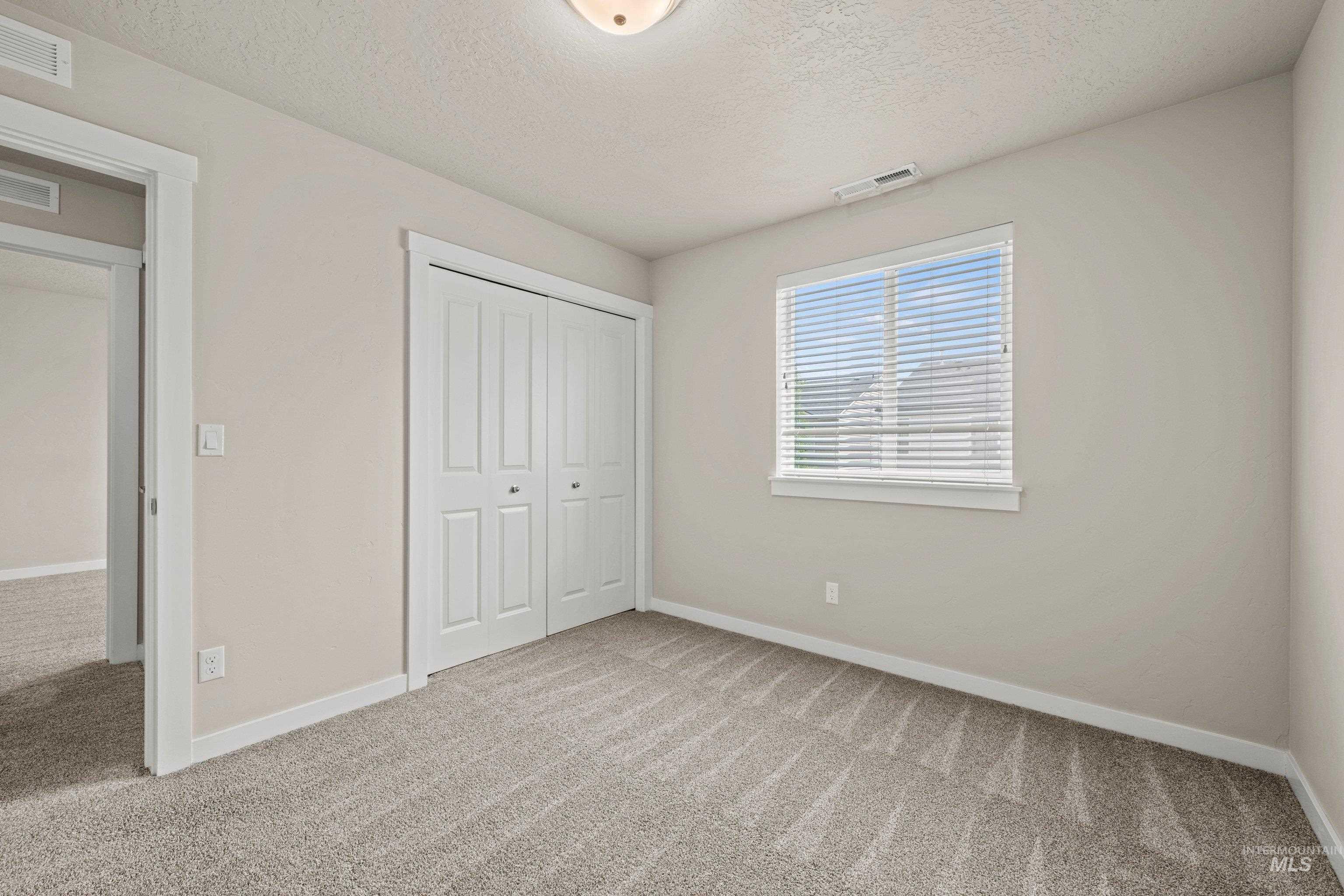 2110 S Hills Ave., Meridian, Idaho 83642-7363, 3 Bedrooms, 2.5 Bathrooms, Residential For Sale, Price $475,000,MLS 98990995