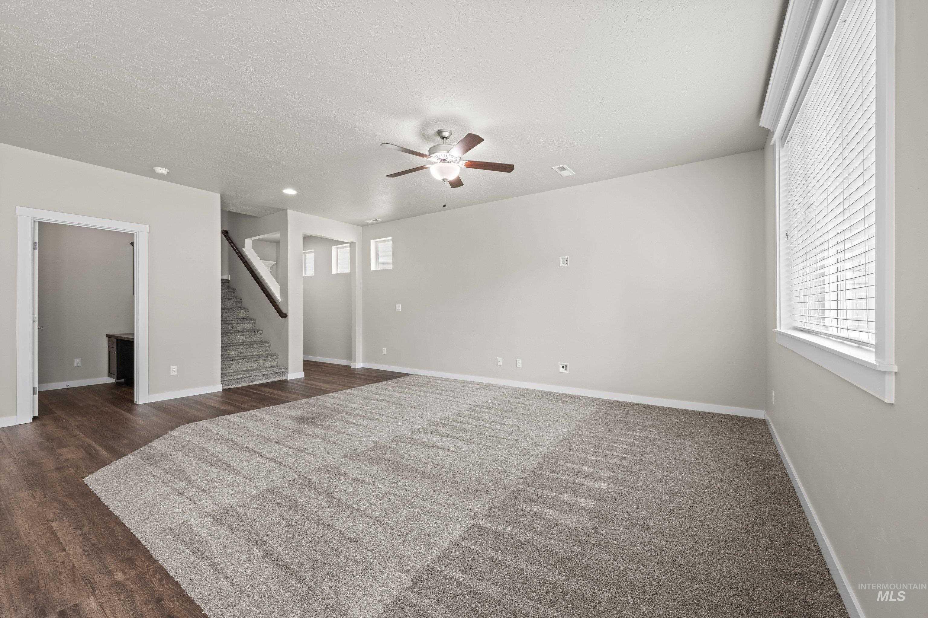 2110 S Hills Ave., Meridian, Idaho 83642-7363, 3 Bedrooms, 2.5 Bathrooms, Residential For Sale, Price $475,000,MLS 98990995