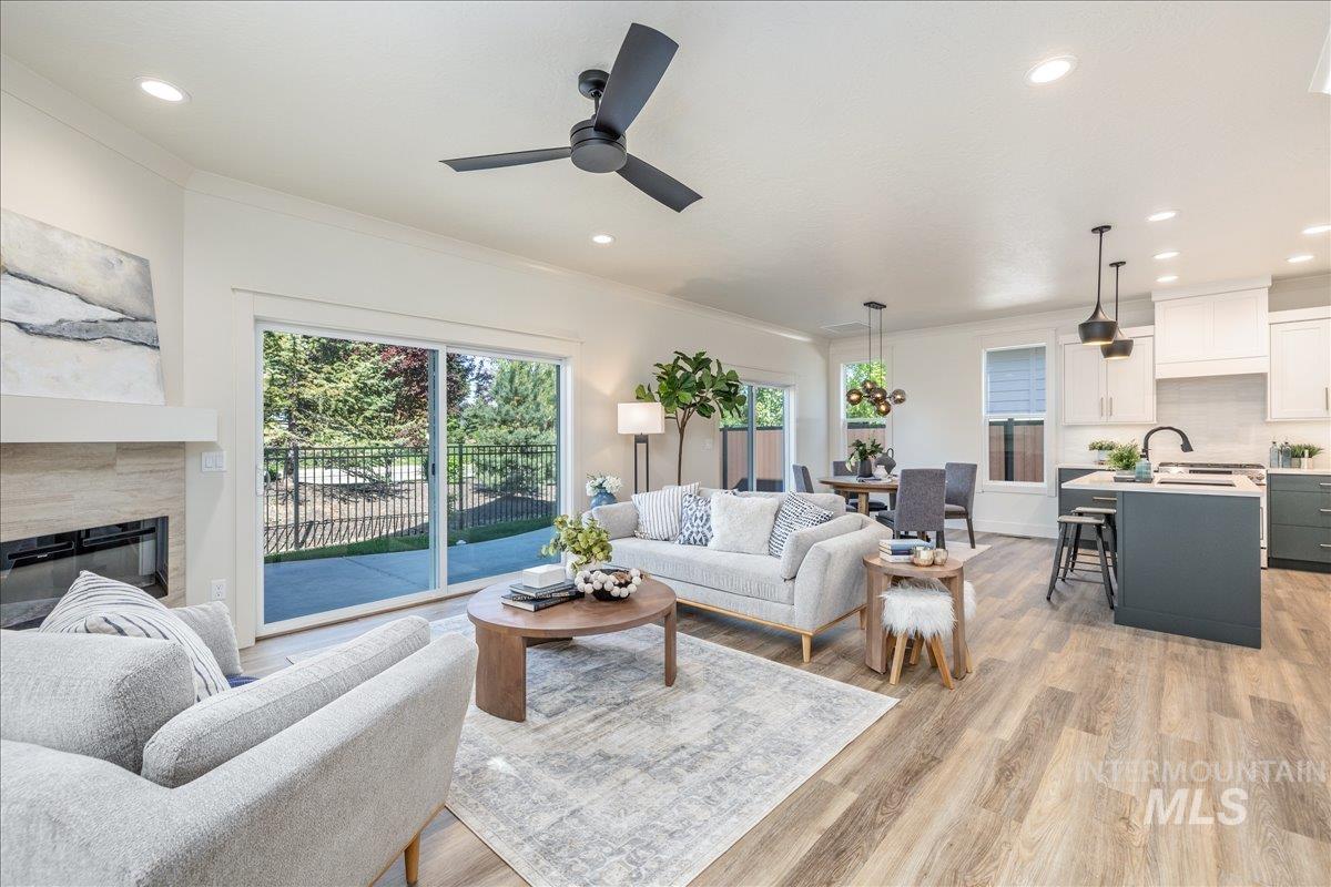 1185 N Meadowglen Ave, Meridian, Idaho 83642, 3 Bedrooms, 2.5 Bathrooms, Residential For Sale, Price $529,900,MLS 98990998