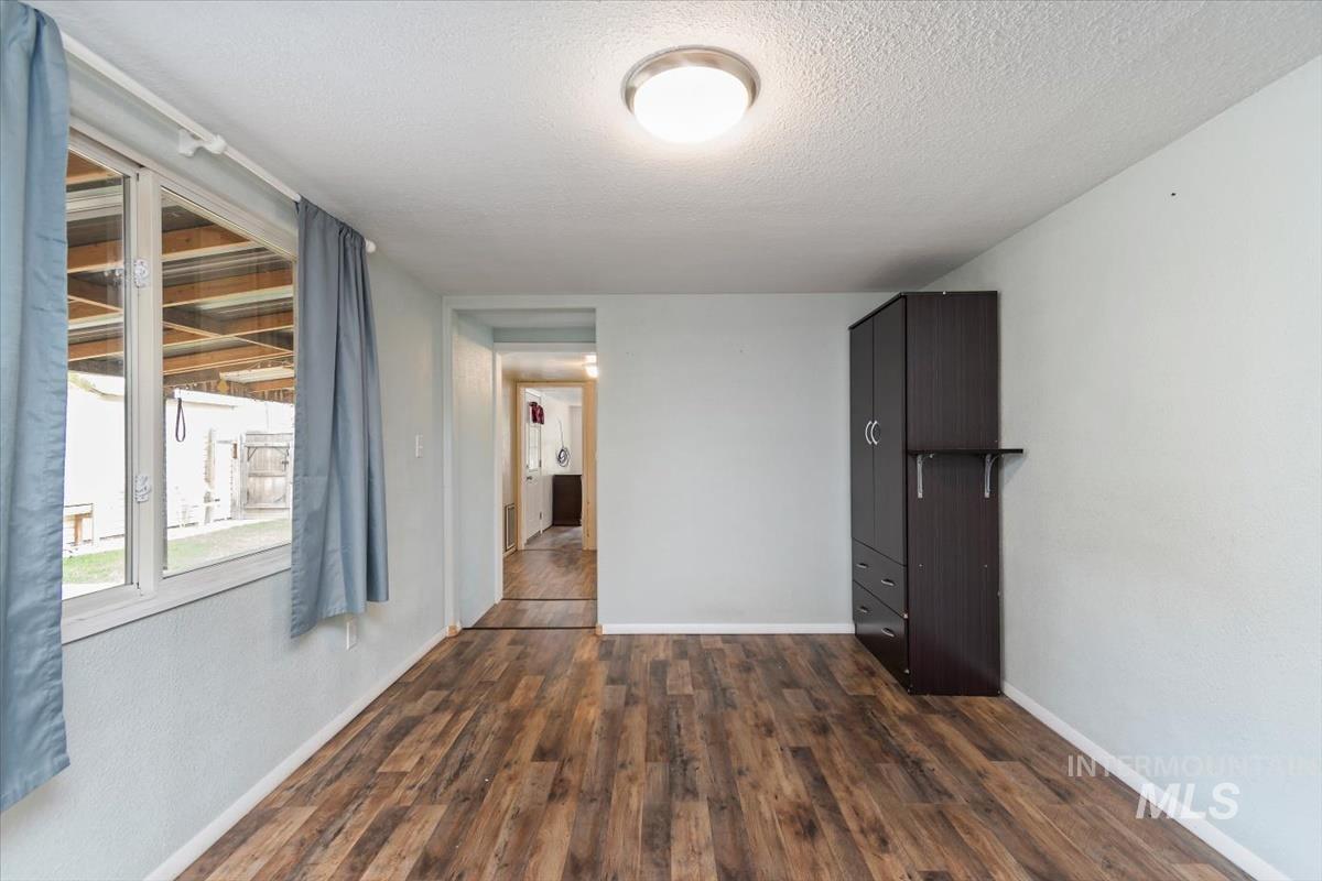 1207 W Willow Ave, Nampa, Idaho 83651, 3 Bedrooms, 2 Bathrooms, Residential For Sale, Price $480,000,MLS 98991001