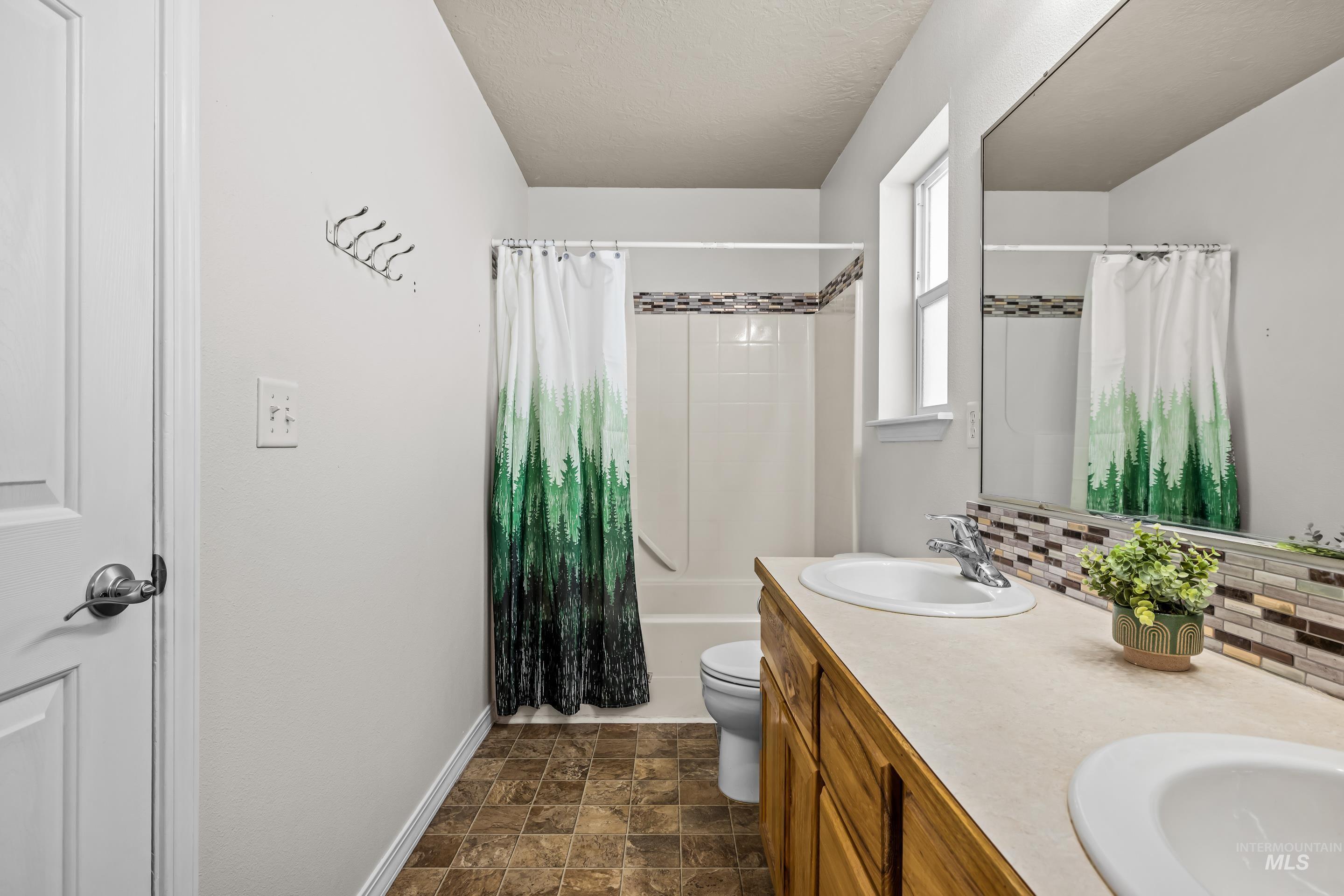 1576 S Grant Ave., Boise, Idaho 83706, 3 Bedrooms, 2.5 Bathrooms, Residential For Sale, Price $559,900, 98991002