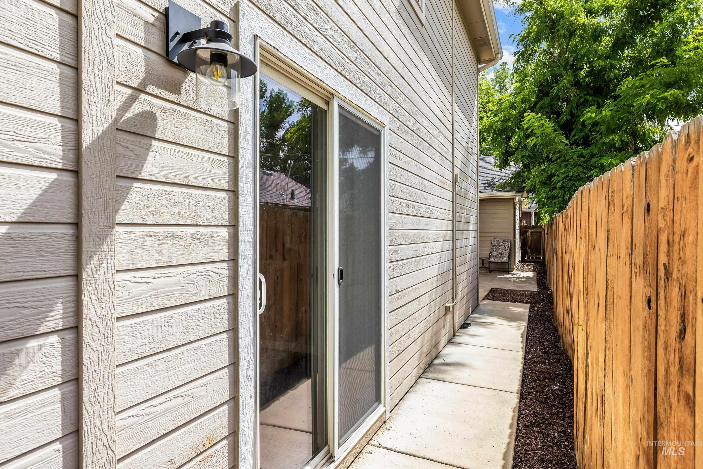 1576 S Grant Ave., Boise, Idaho 83706, 3 Bedrooms, 2.5 Bathrooms, Residential For Sale, Price $559,900, 98991002