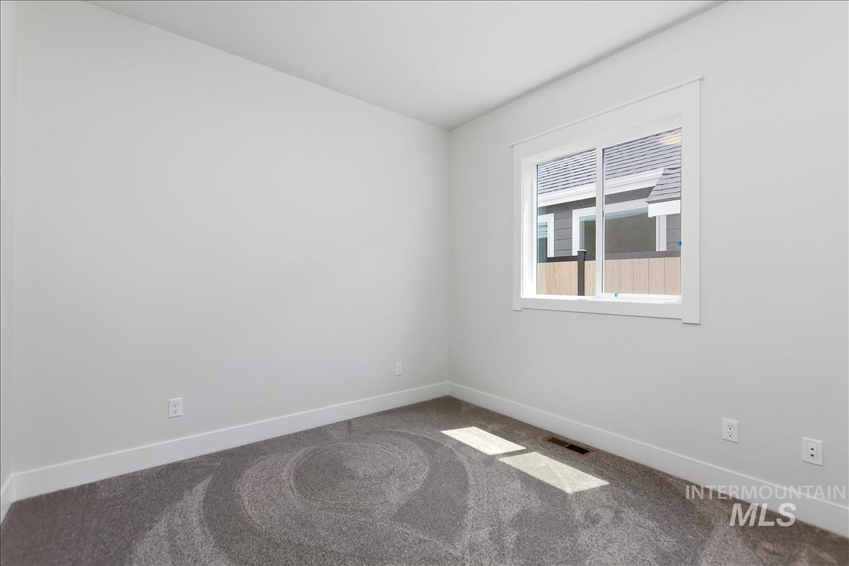 1212 N Meadowglen Ave, Meridian, Idaho 83642, 3 Bedrooms, 3 Bathrooms, Residential For Sale, Price $509,900,MLS 98991003