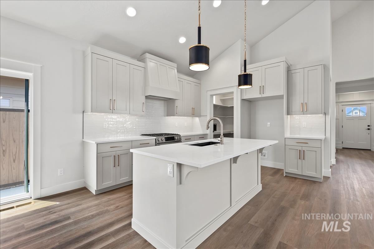 1220 N Meadowglen Ave, Meridian, Idaho 83642, 3 Bedrooms, 3 Bathrooms, Residential For Sale, Price $509,900,MLS 98991005