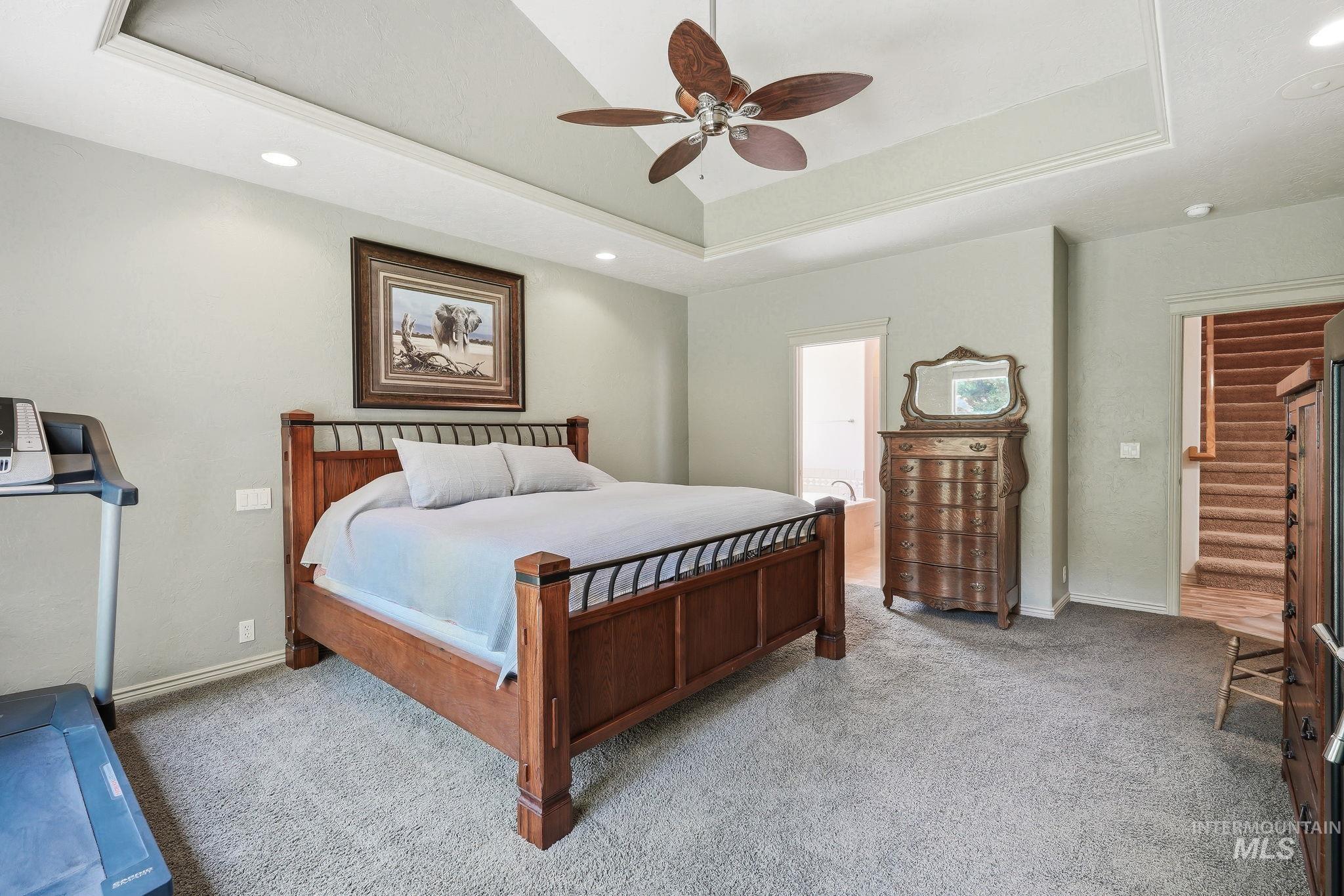 2750 S Bear Claw Way, Meridian, Idaho 83642-4469, 4 Bedrooms, 2.5 Bathrooms, Residential For Sale, Price $674,900,MLS 98991006
