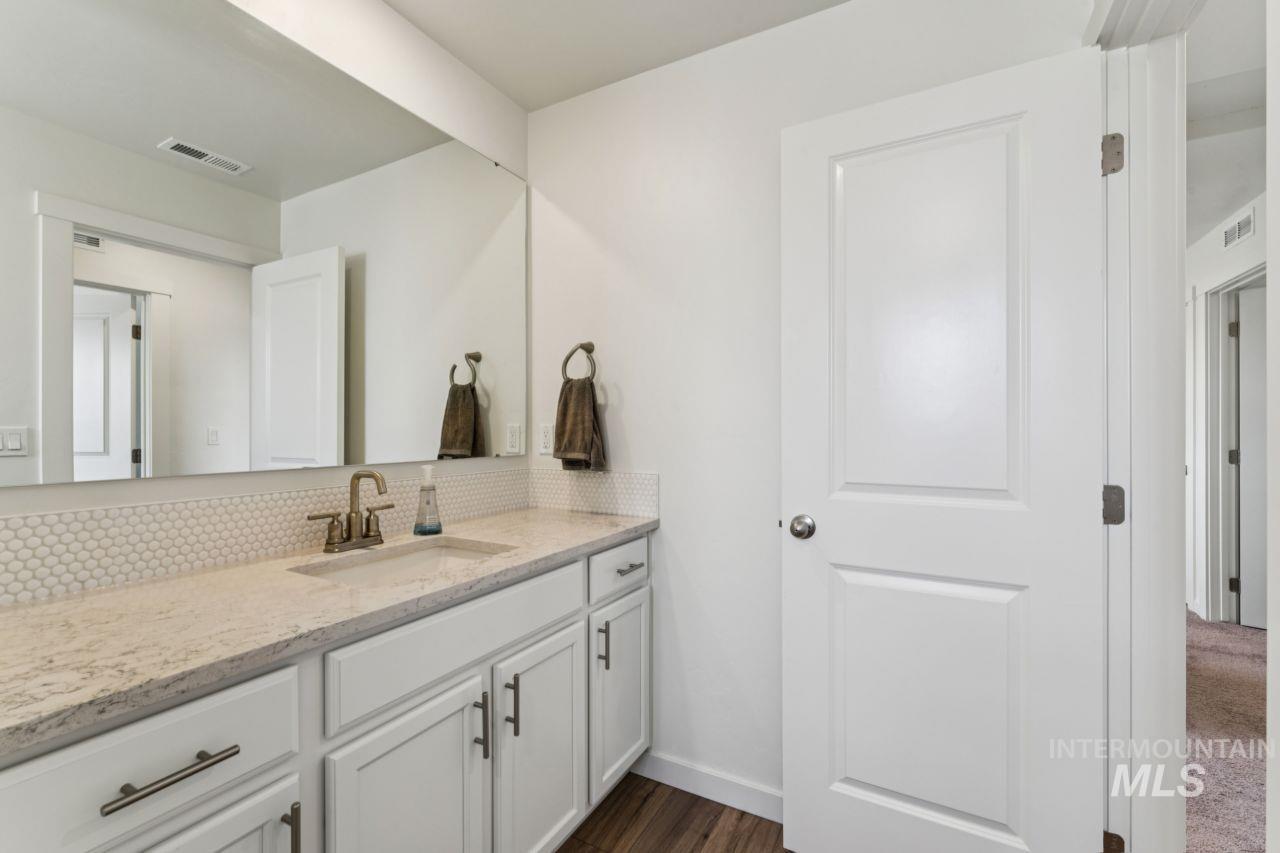 7838 E Hilton Head St, Nampa, Idaho 83687, 3 Bedrooms, 2.5 Bathrooms, Residential For Sale, Price $400,000, 98991007