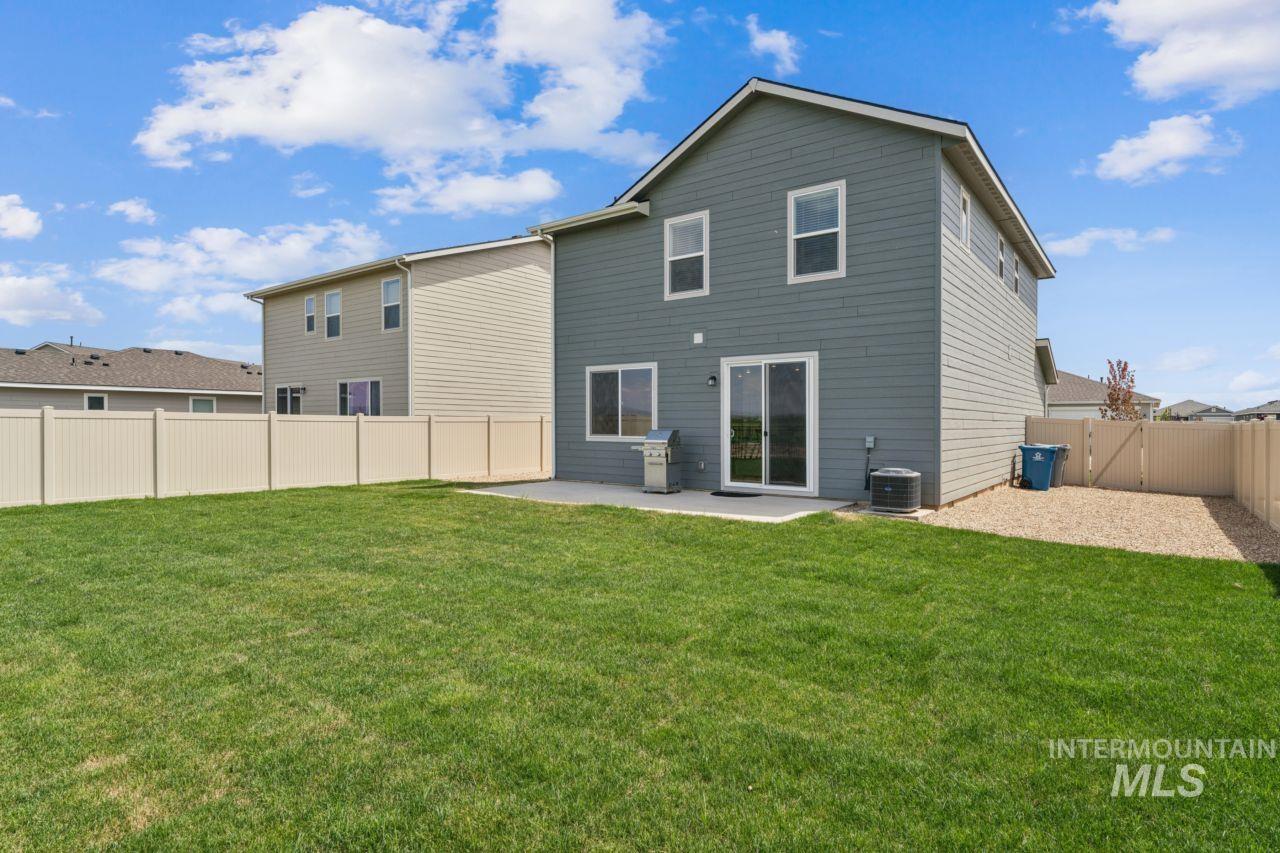 7838 E Hilton Head St, Nampa, Idaho 83687, 3 Bedrooms, 2.5 Bathrooms, Residential For Sale, Price $400,000, 98991007