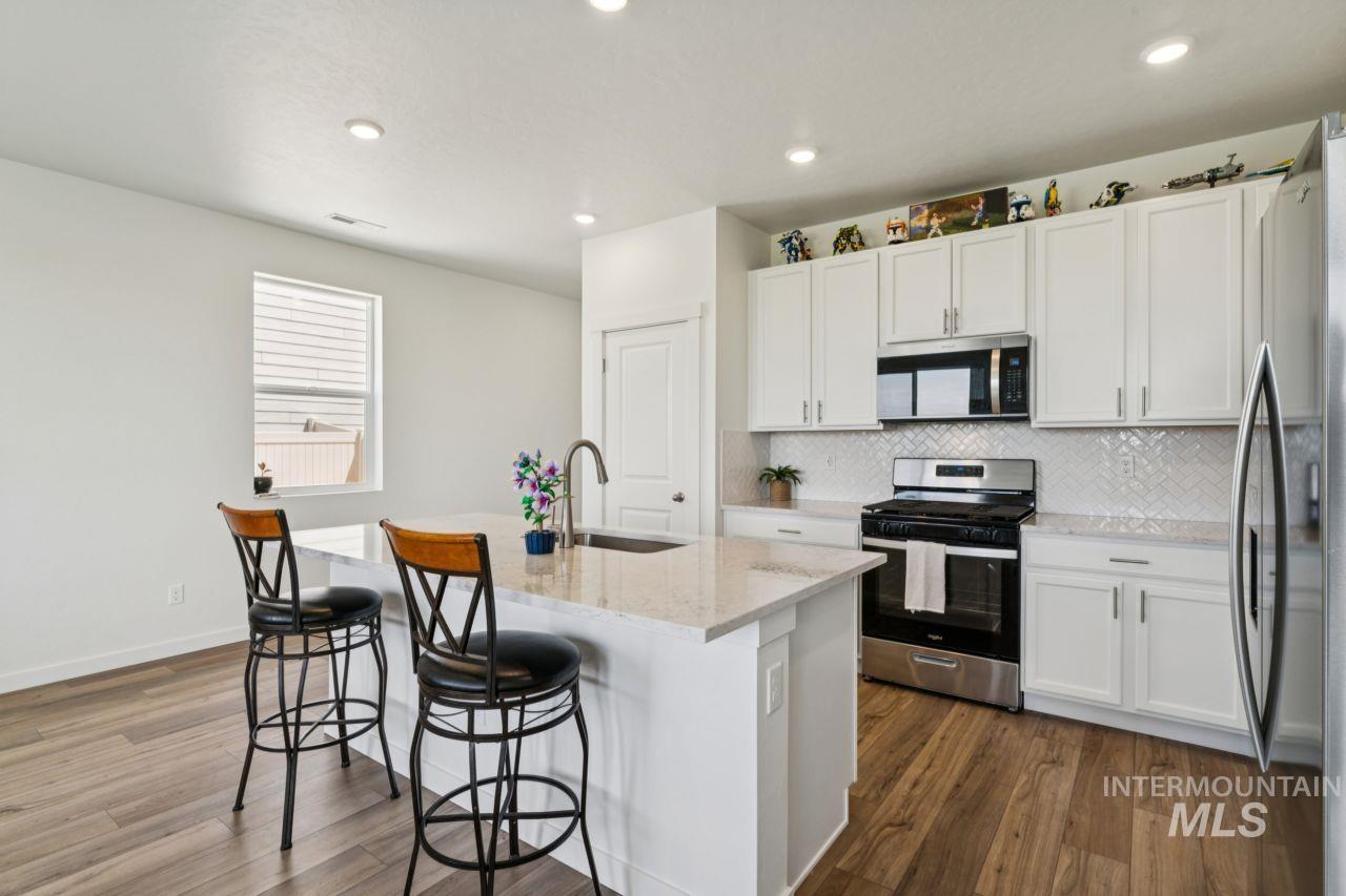 7838 E Hilton Head St, Nampa, Idaho 83687, 3 Bedrooms, 2.5 Bathrooms, Residential For Sale, Price $400,000, 98991007