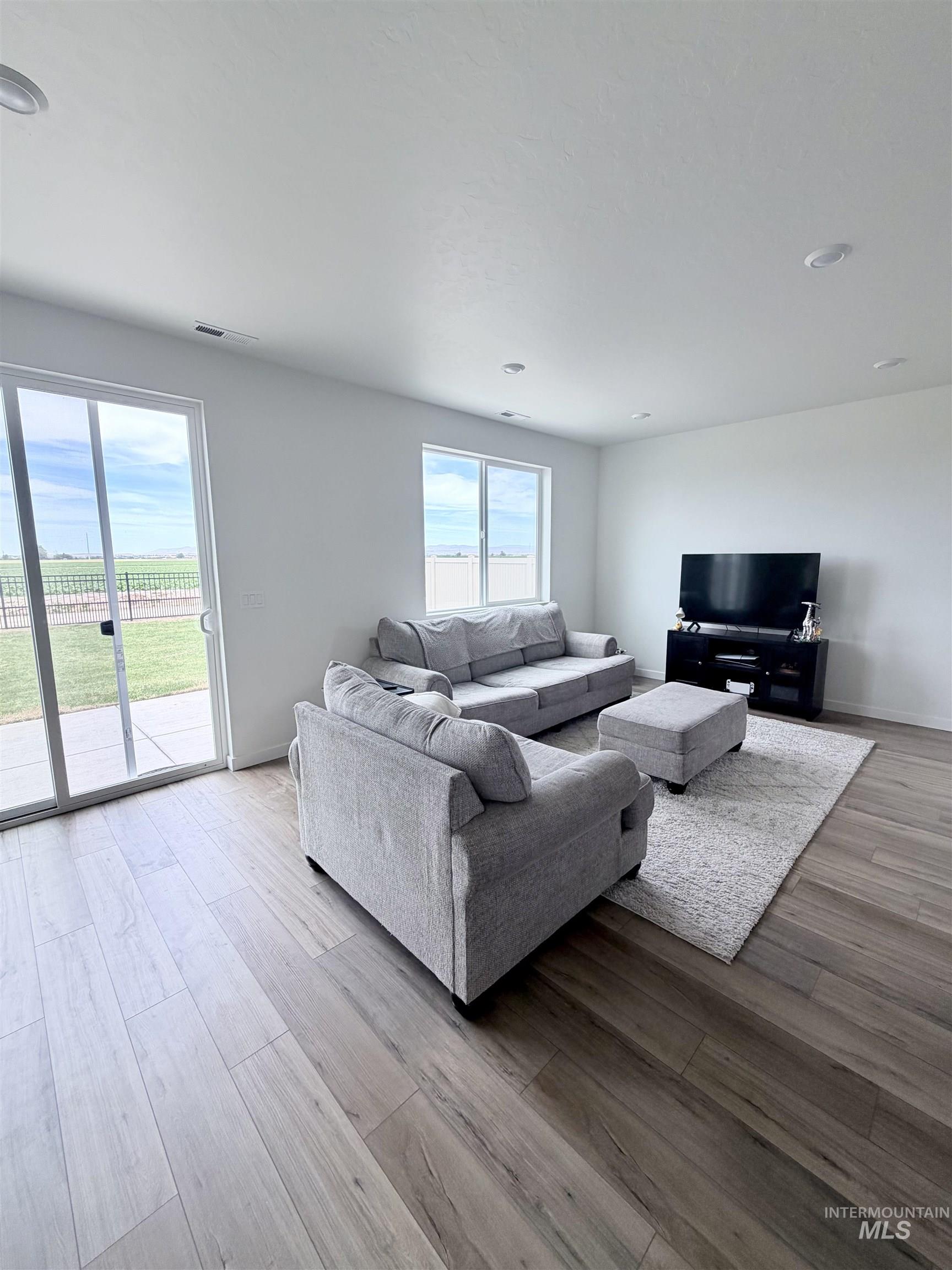 7838 E Hilton Head St, Nampa, Idaho 83687, 3 Bedrooms, 2.5 Bathrooms, Residential For Sale, Price $409,000, 98991007