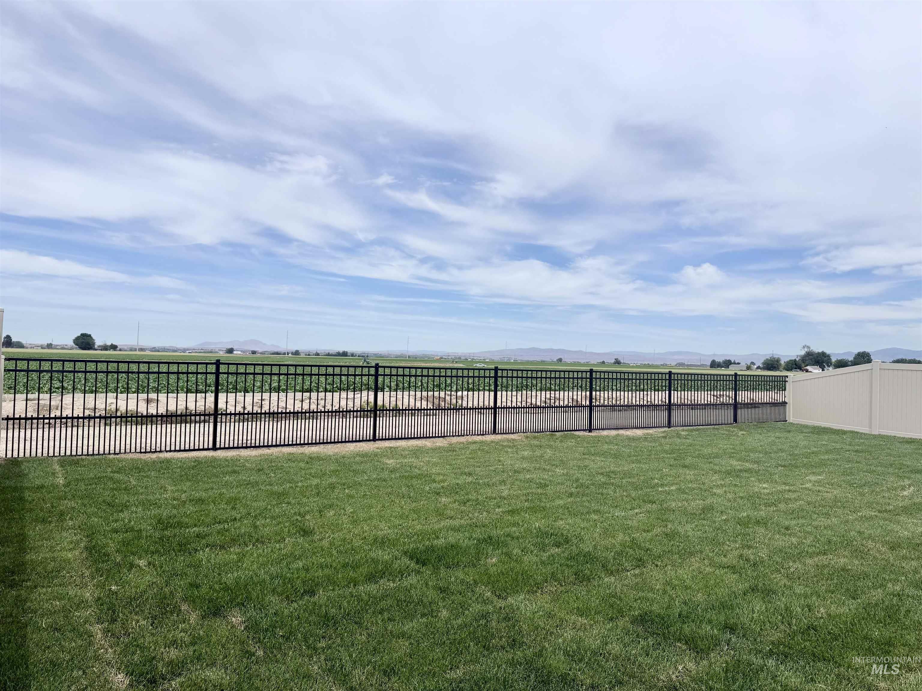 7838 E Hilton Head St, Nampa, Idaho 83687, 3 Bedrooms, 2.5 Bathrooms, Residential For Sale, Price $409,000, 98991007