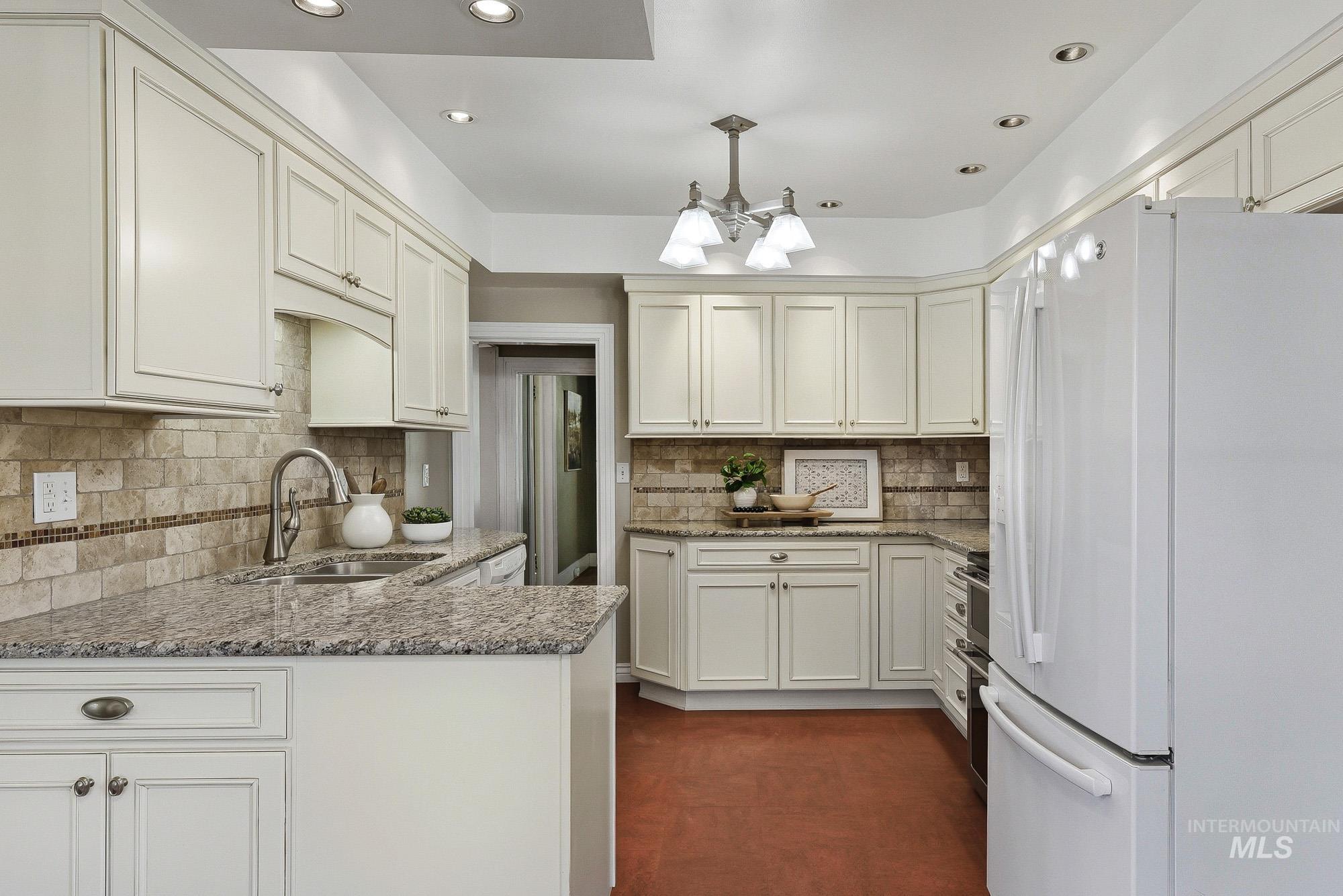 1904 Blaine St, Caldwell, Idaho 83605-4341, 4 Bedrooms, 2 Bathrooms, Residential For Sale, Price $474,950,MLS 98991009