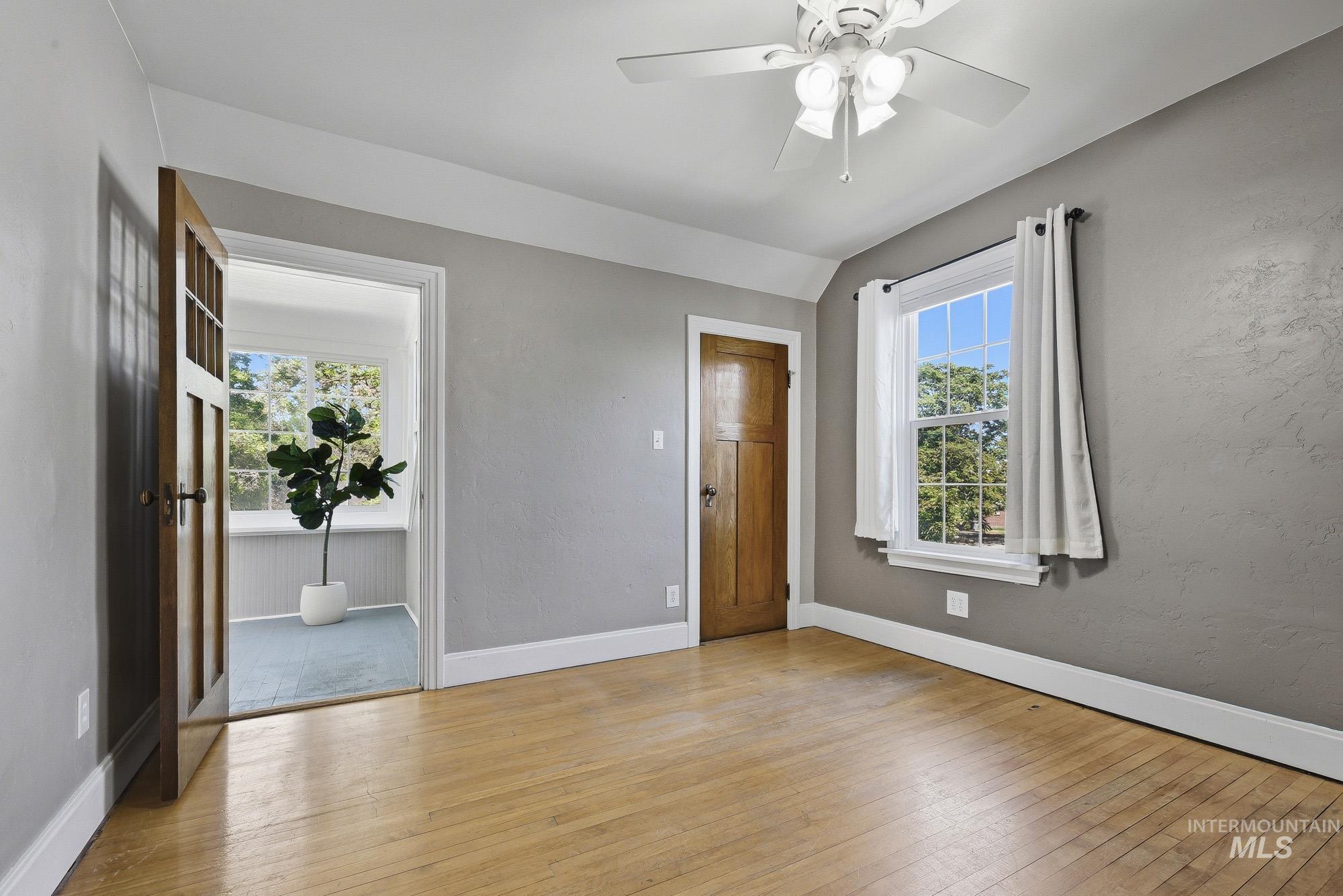 1904 Blaine St, Caldwell, Idaho 83605-4341, 4 Bedrooms, 2 Bathrooms, Residential For Sale, Price $474,950,MLS 98991009