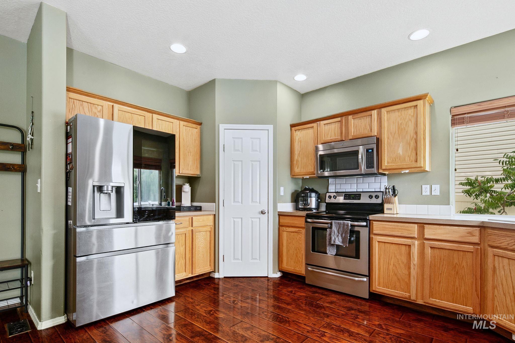 2158 W Swallowtail Pl, Nampa, Idaho 83686, 4 Bedrooms, 2.5 Bathrooms, Residential For Sale, Price $485,000,MLS 98991010