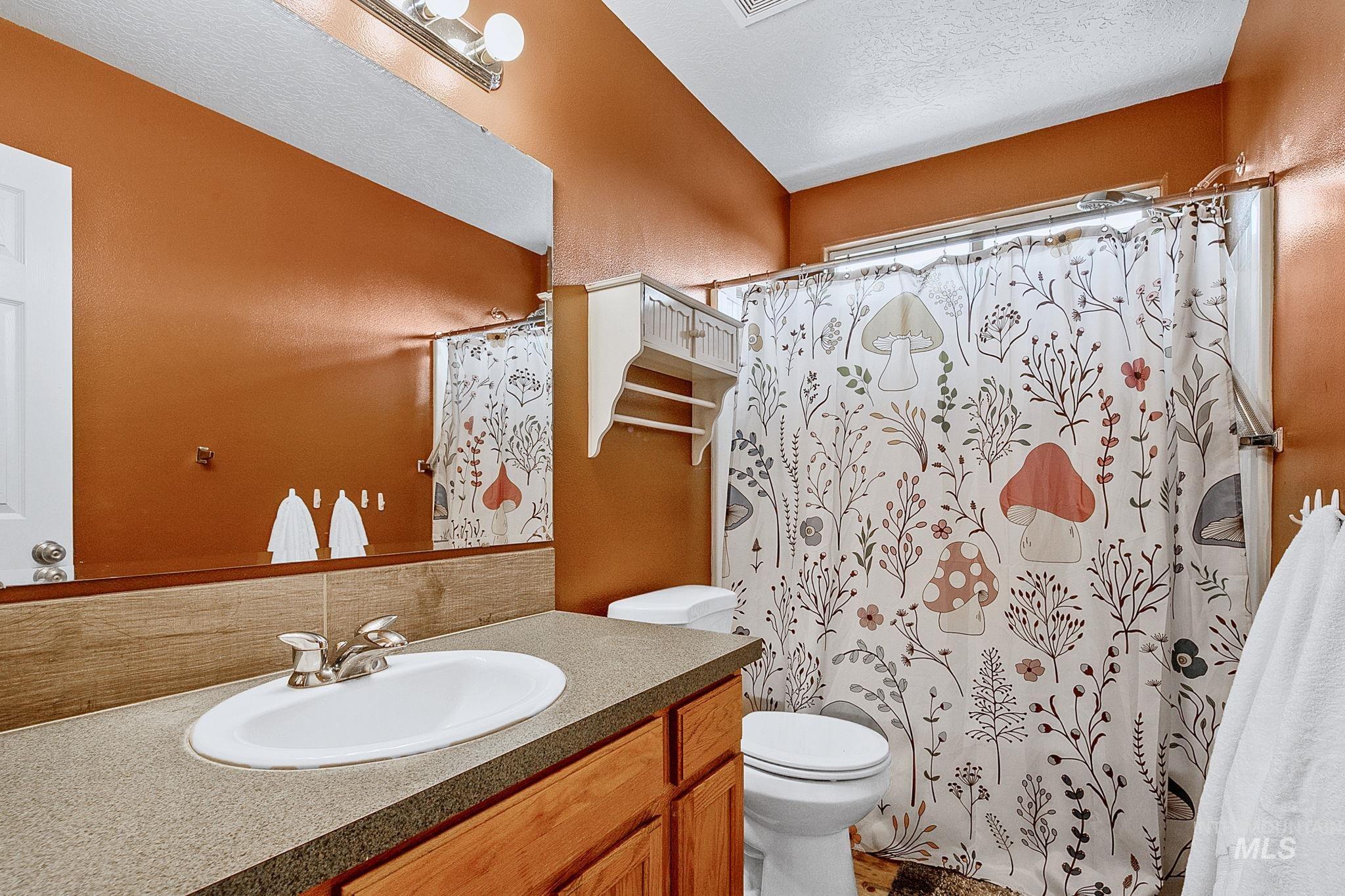 2158 W Swallowtail Pl, Nampa, Idaho 83686, 4 Bedrooms, 2.5 Bathrooms, Residential For Sale, Price $485,000,MLS 98991010