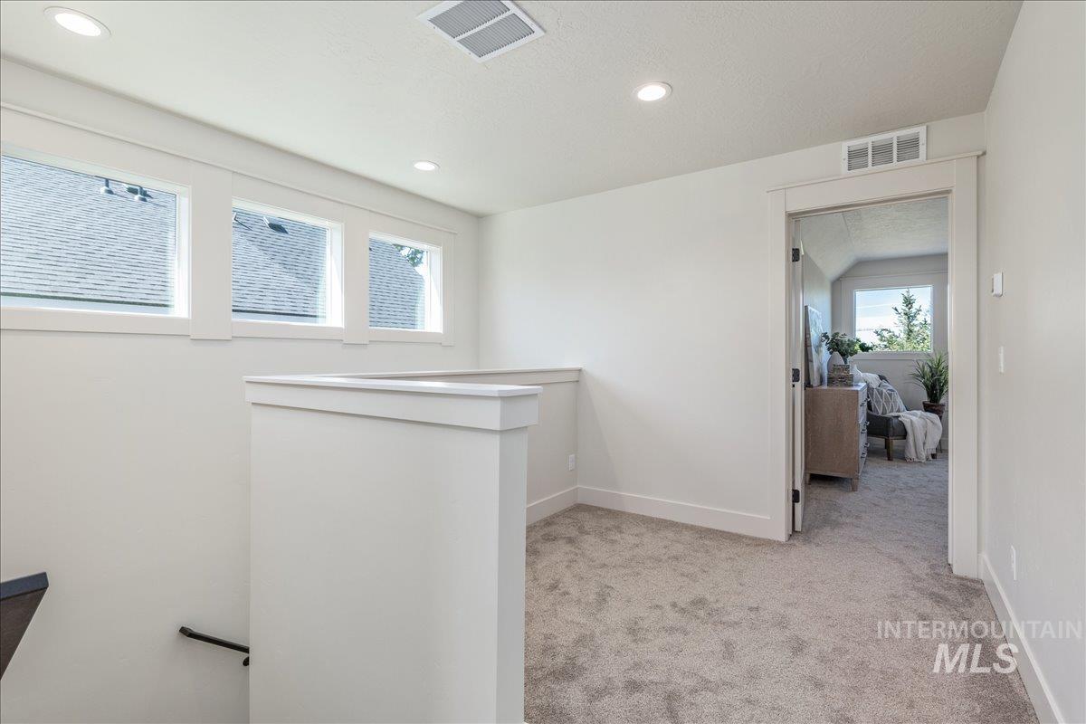 1225 N Meadowglen Ave, Meridian, Idaho 83642, 4 Bedrooms, 3 Bathrooms, Residential For Sale, Price $529,900, 98991012