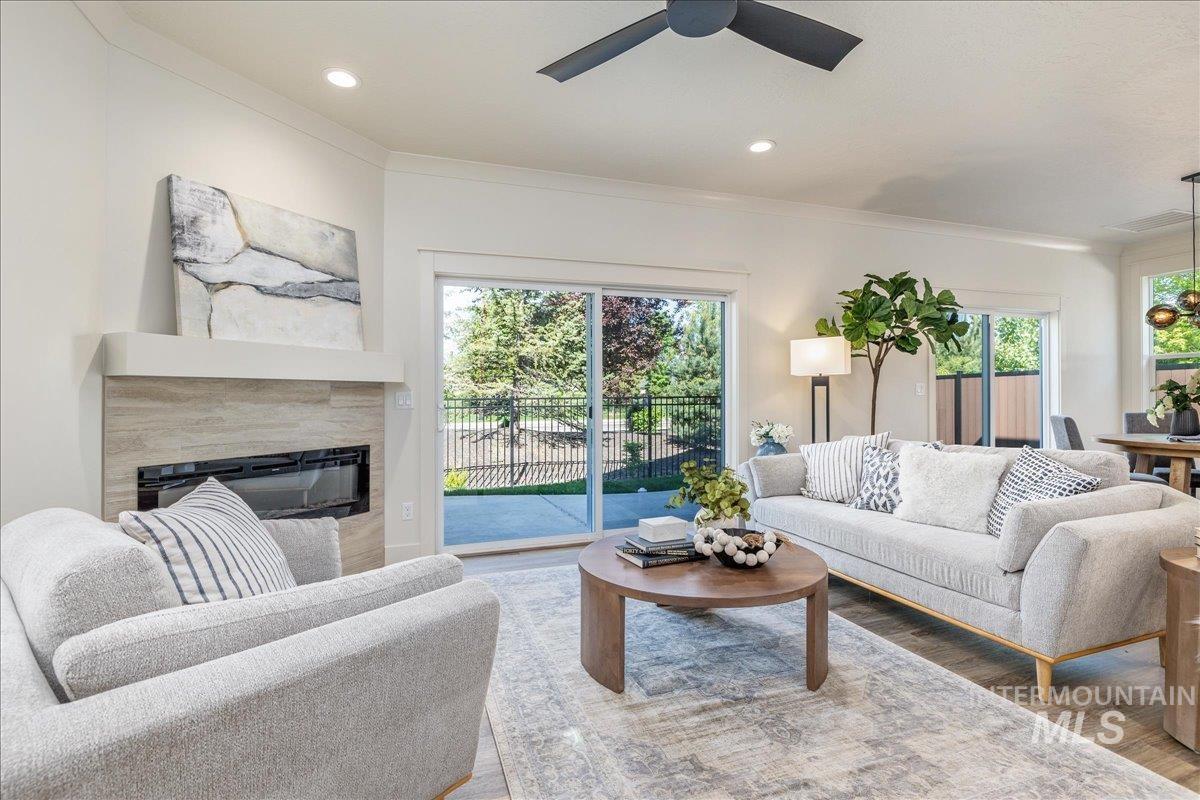 1225 N Meadowglen Ave, Meridian, Idaho 83642, 4 Bedrooms, 3 Bathrooms, Residential For Sale, Price $529,900, 98991012