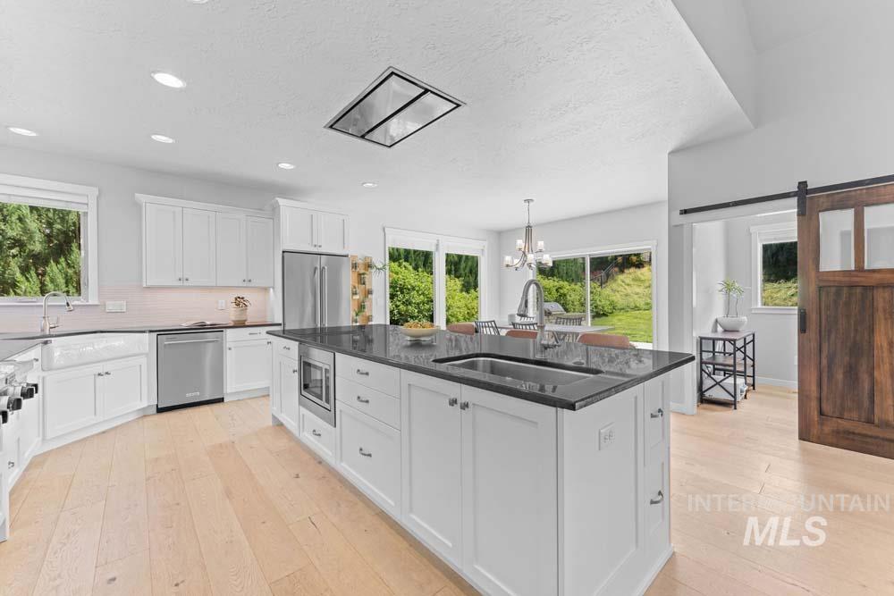 2177 W Winter Camp Dr, Boise, Idaho 83703, 5 Bedrooms, 4 Bathrooms, Residential For Sale, Price $1,250,000, 98991013