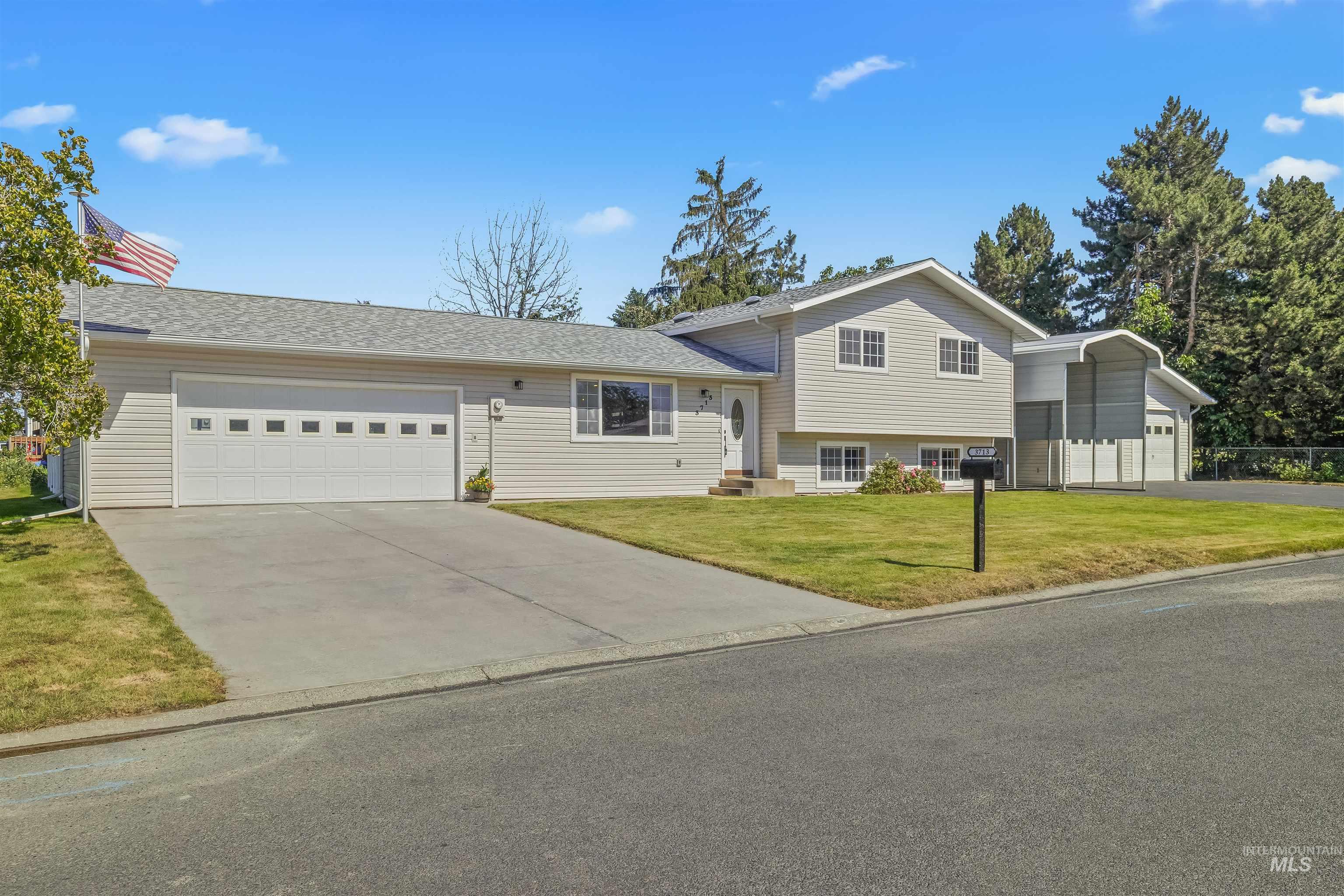 3713 20th Street, Lewiston, Idaho 83501, 3 Bedrooms, 1.5 Bathrooms, Residential For Sale, Price $479,900, 98991014