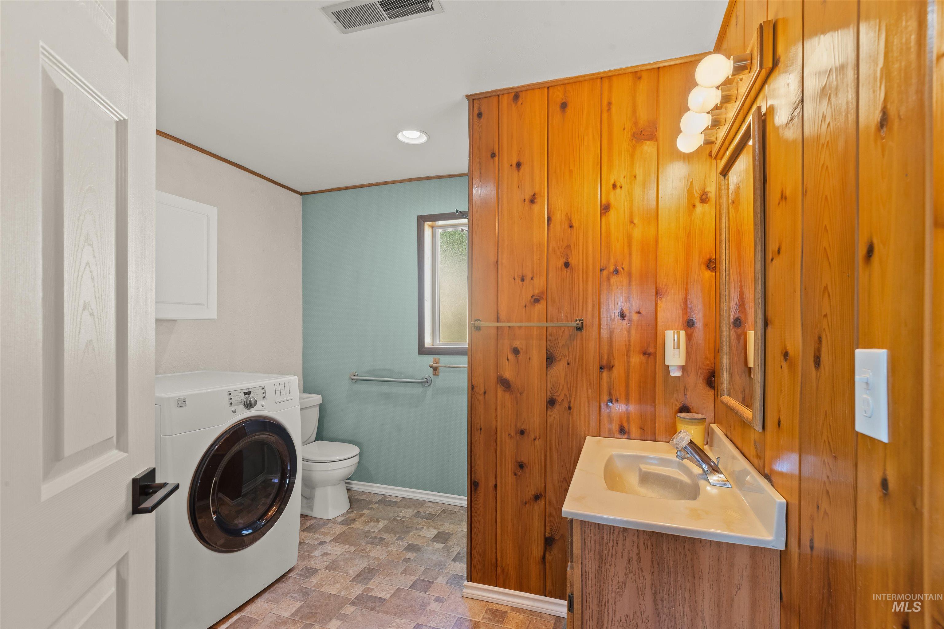 3713 20th Street, Lewiston, Idaho 83501, 3 Bedrooms, 1.5 Bathrooms, Residential For Sale, Price $479,900, 98991014