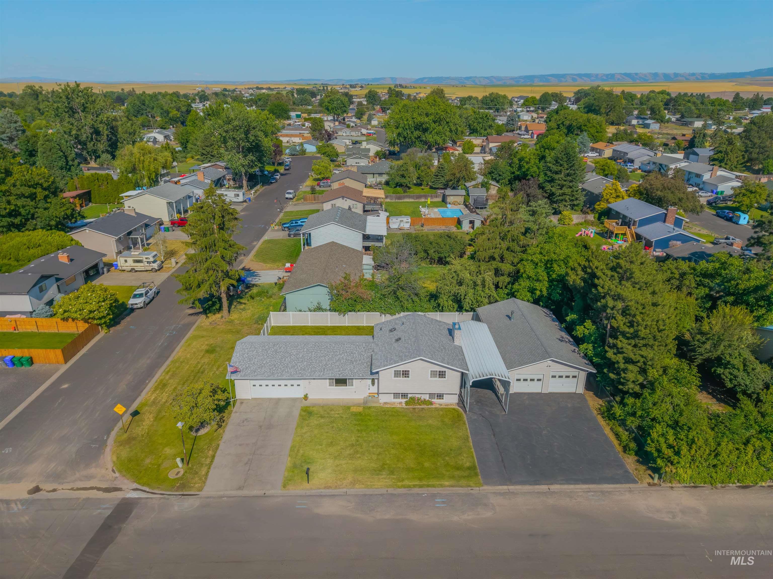 3713 20th Street, Lewiston, Idaho 83501, 3 Bedrooms, 1.5 Bathrooms, Residential For Sale, Price $479,900, 98991014