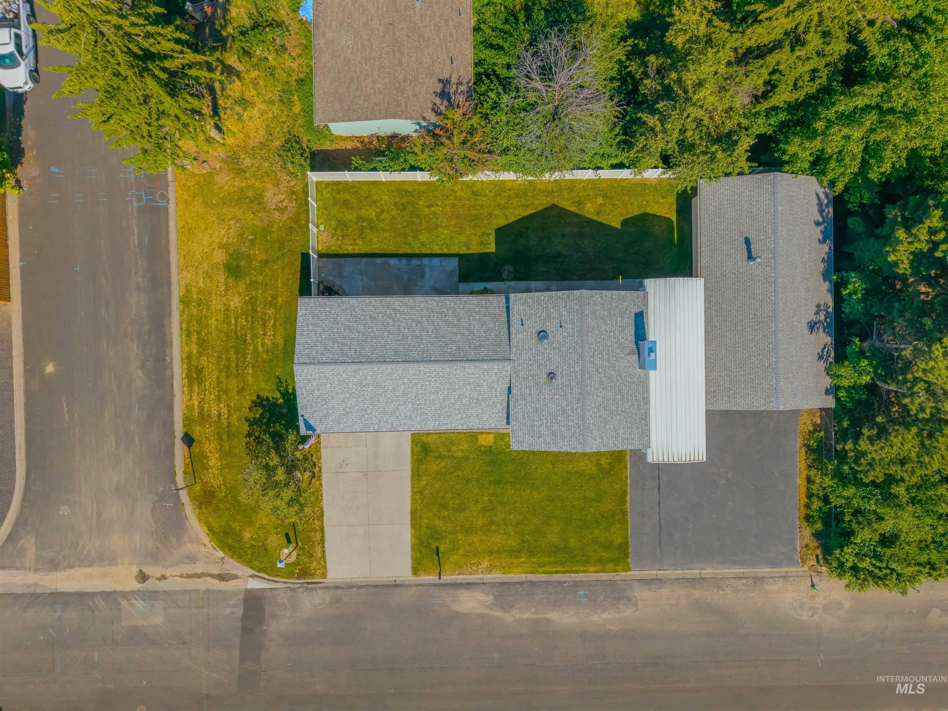 3713 20th Street, Lewiston, Idaho 83501, 3 Bedrooms, 1.5 Bathrooms, Residential For Sale, Price $479,900, 98991014