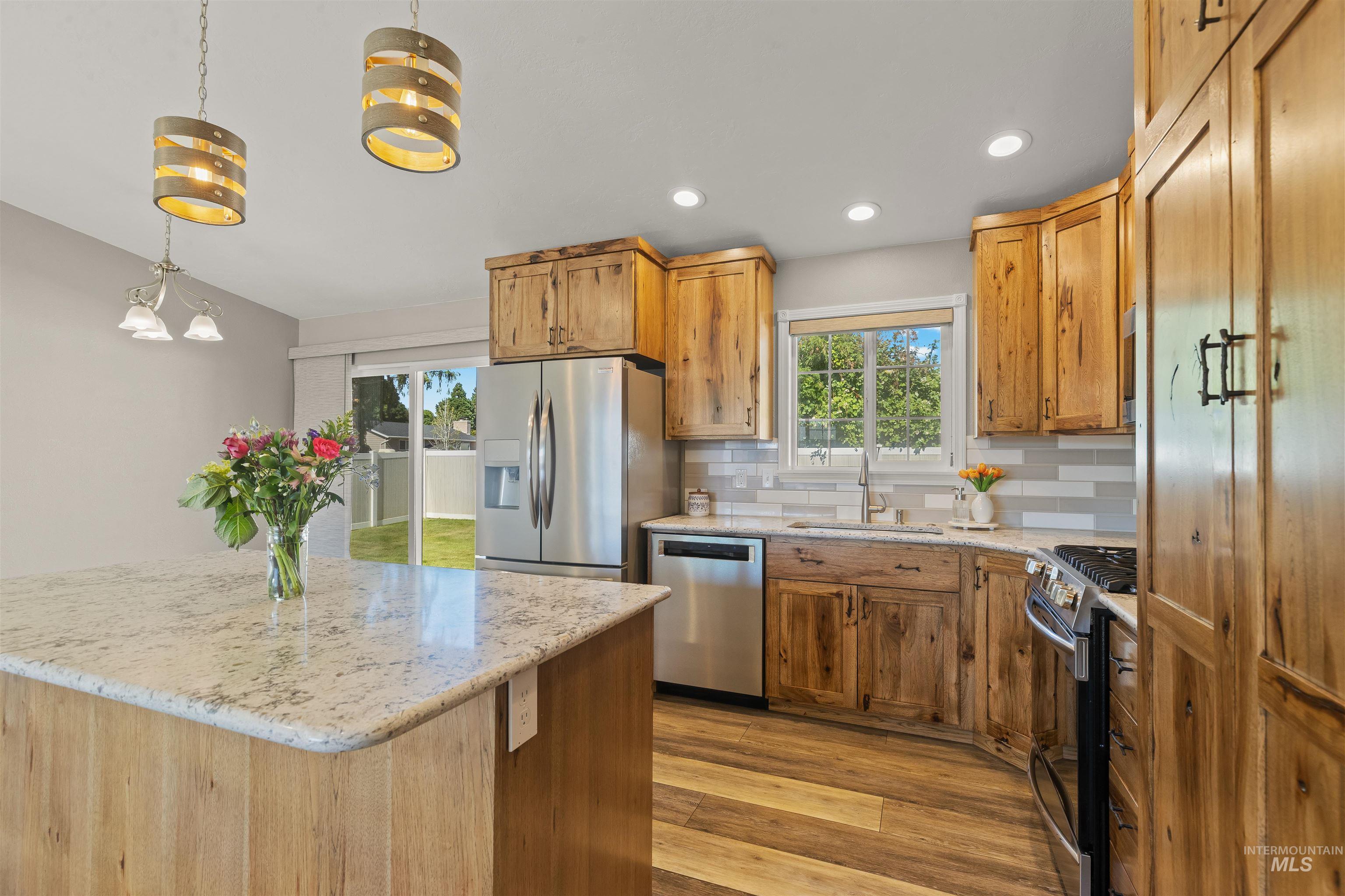 3713 20th Street, Lewiston, Idaho 83501, 3 Bedrooms, 1.5 Bathrooms, Residential For Sale, Price $479,900, 98991014