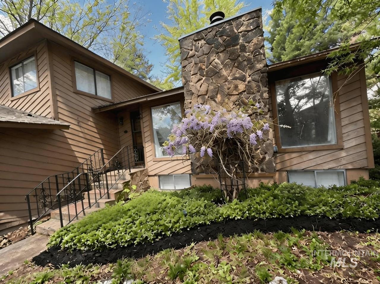 5541 N Samson Ave, Boise, Idaho 83704, 4 Bedrooms, 3.5 Bathrooms, Residential For Sale, Price $599,999, 98991015