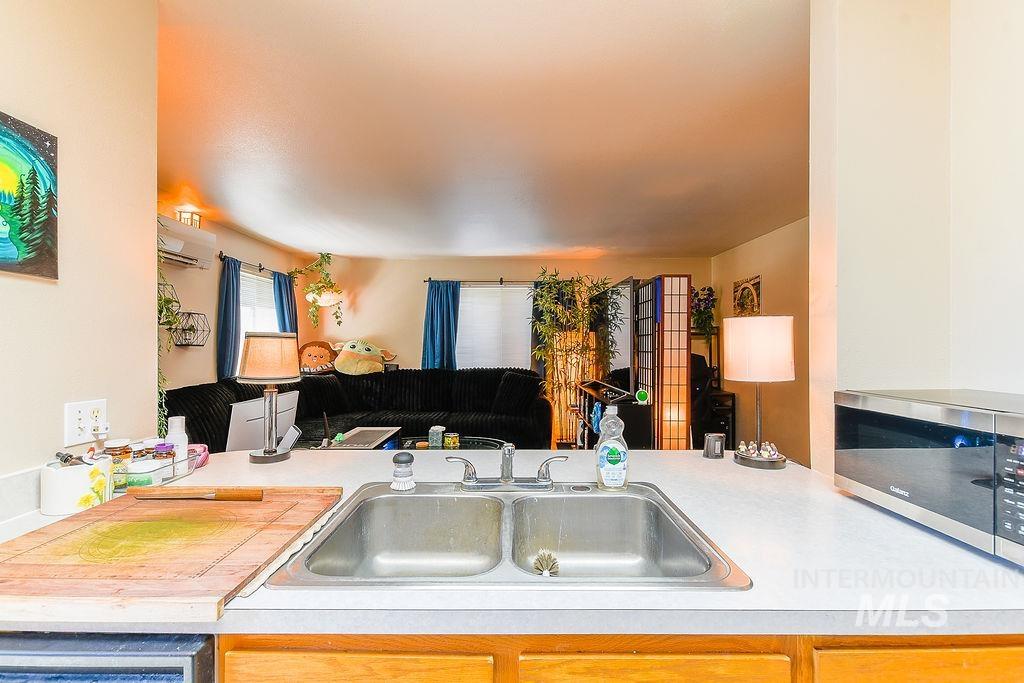 732/734 E 7th St., Moscow, Idaho 83843, 2 Bedrooms, 1 Bathroom, Residential Income For Sale, Price $449,000, 98991016