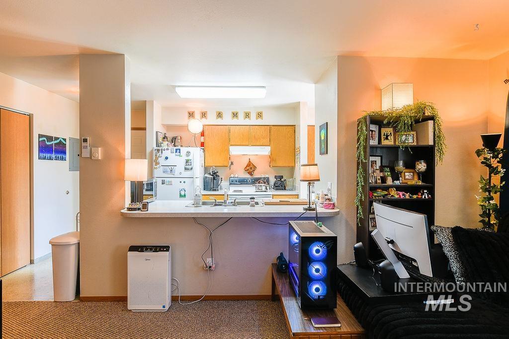 732/734 E 7th St., Moscow, Idaho 83843, 2 Bedrooms, 1 Bathroom, Residential Income For Sale, Price $449,000, 98991016