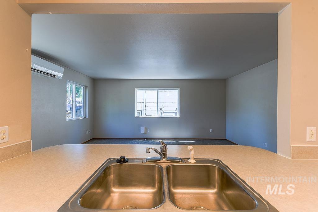 732/734 E 7th St., Moscow, Idaho 83843, 2 Bedrooms, 1 Bathroom, Residential Income For Sale, Price $449,000, 98991016
