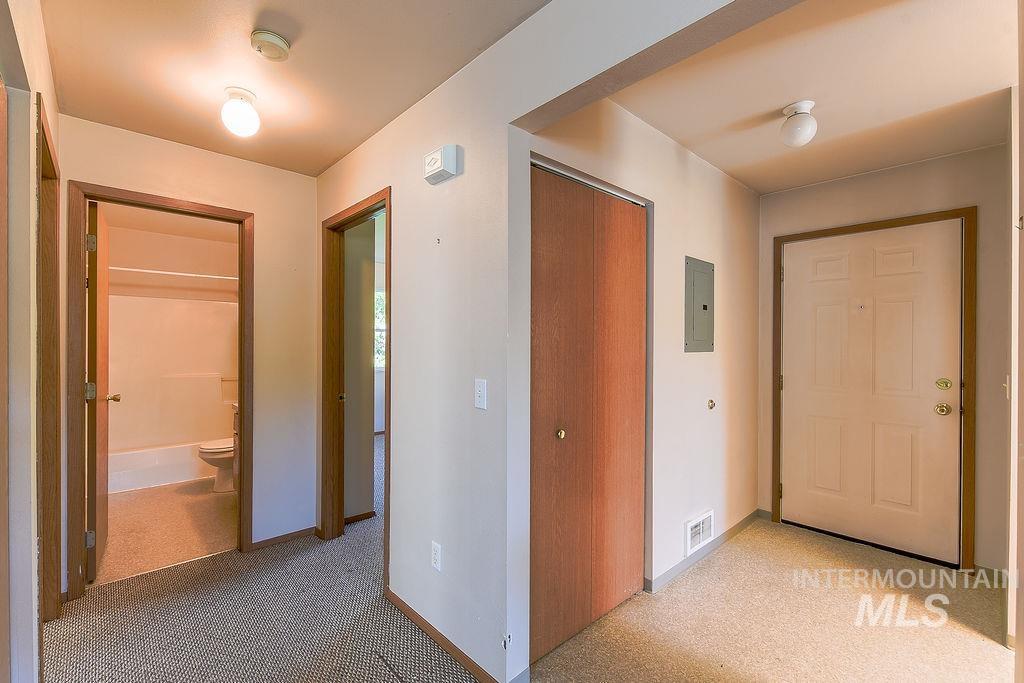 732/734 E 7th St., Moscow, Idaho 83843, 2 Bedrooms, 1 Bathroom, Residential Income For Sale, Price $449,000, 98991016