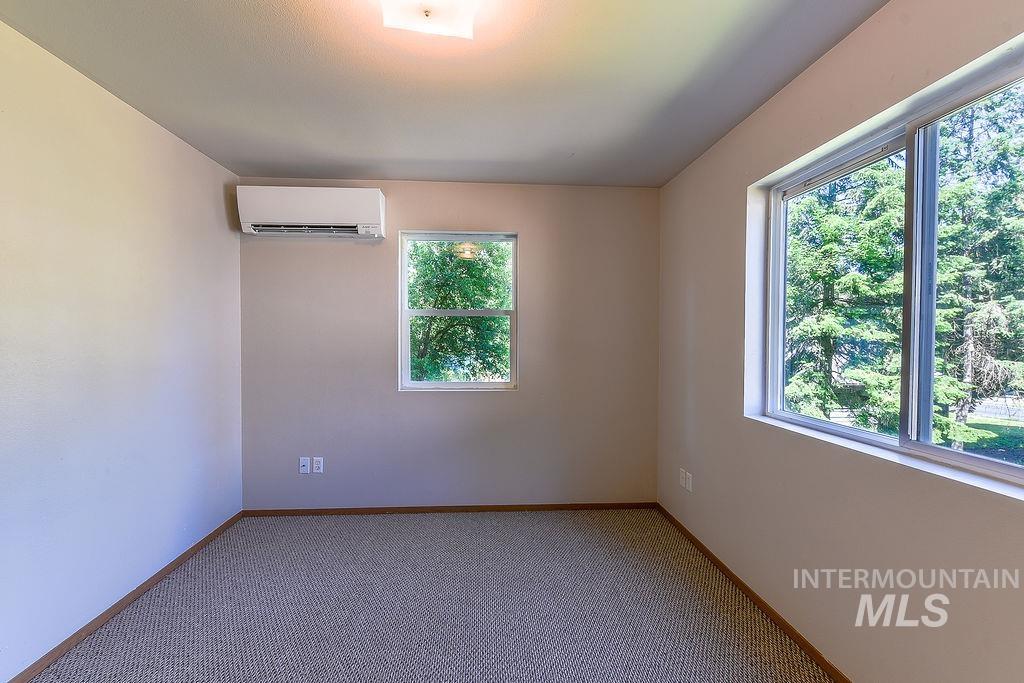 732/734 E 7th St., Moscow, Idaho 83843, 2 Bedrooms, 1 Bathroom, Residential Income For Sale, Price $449,000, 98991016