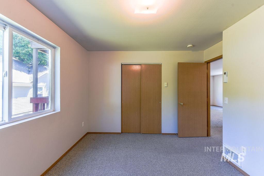 732/734 E 7th St., Moscow, Idaho 83843, 2 Bedrooms, 1 Bathroom, Residential Income For Sale, Price $449,000, 98991016
