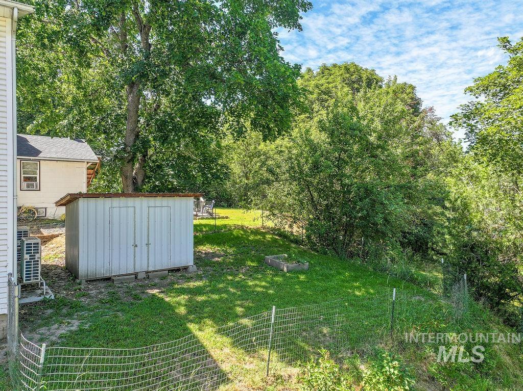 732/734 E 7th St., Moscow, Idaho 83843, 2 Bedrooms, 1 Bathroom, Residential Income For Sale, Price $449,000, 98991016