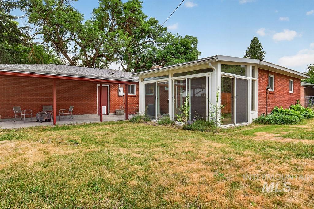 3324 W Tucker, Boise, Idaho 83703, 3 Bedrooms, 2 Bathrooms, Residential Income For Sale, Price $819,000, 98991017