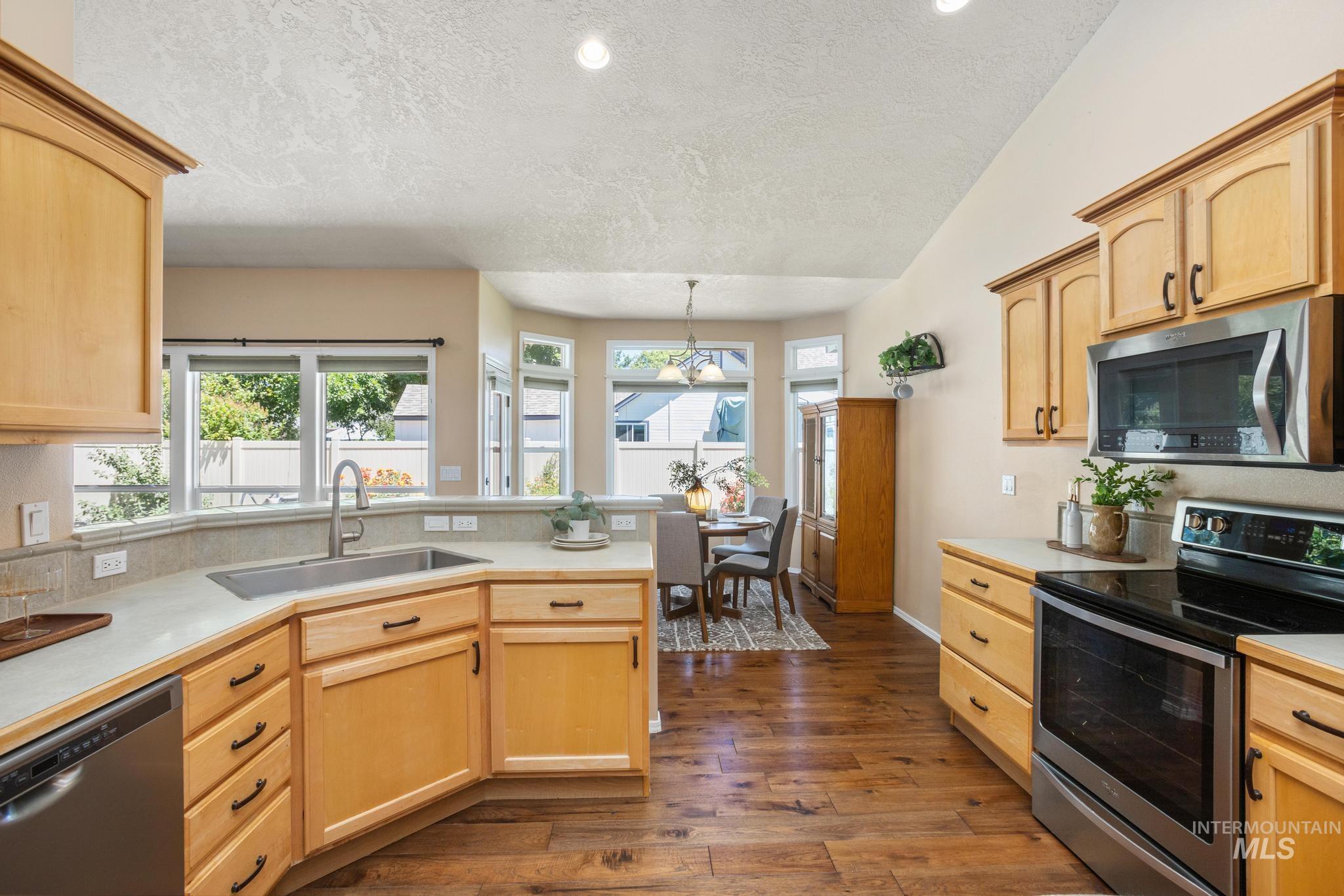 2716 S Bayou Bar Way, Meridian, Idaho 83642, 4 Bedrooms, 3 Bathrooms, Residential For Sale, Price $560,000, 98991018