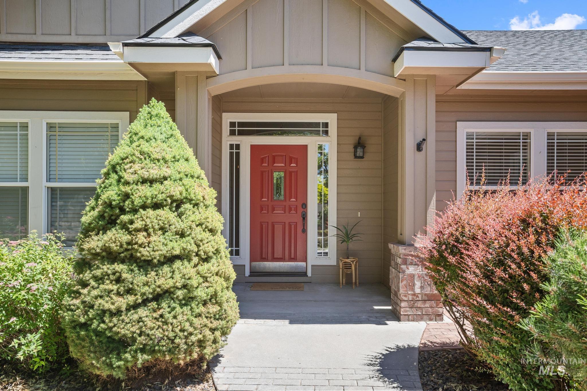 2716 S Bayou Bar Way, Meridian, Idaho 83642, 4 Bedrooms, 3 Bathrooms, Residential For Sale, Price $560,000, 98991018
