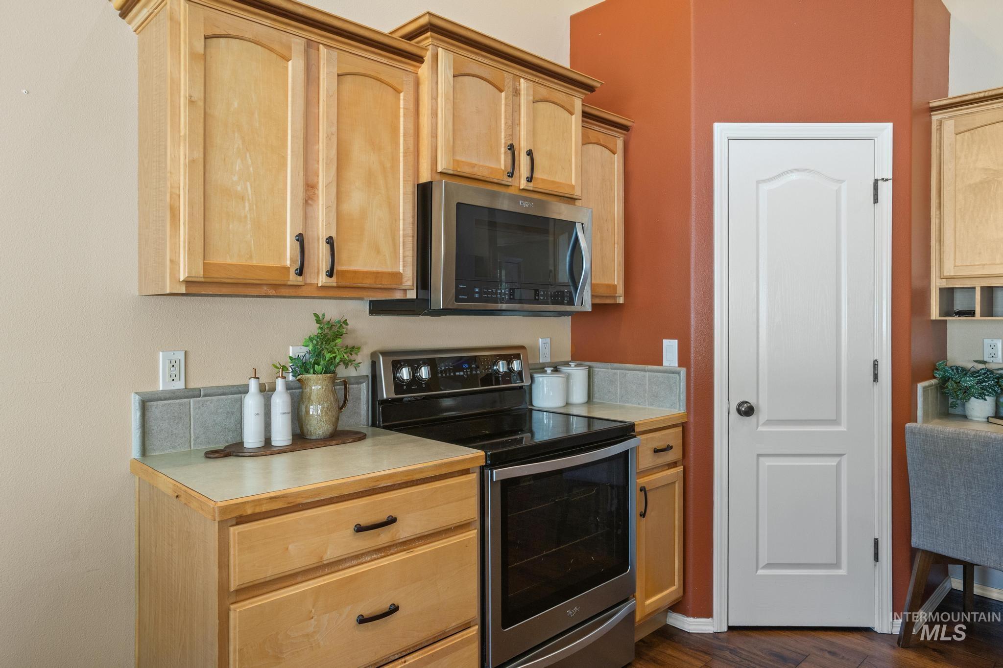 2716 S Bayou Bar Way, Meridian, Idaho 83642, 4 Bedrooms, 3 Bathrooms, Residential For Sale, Price $560,000, 98991018