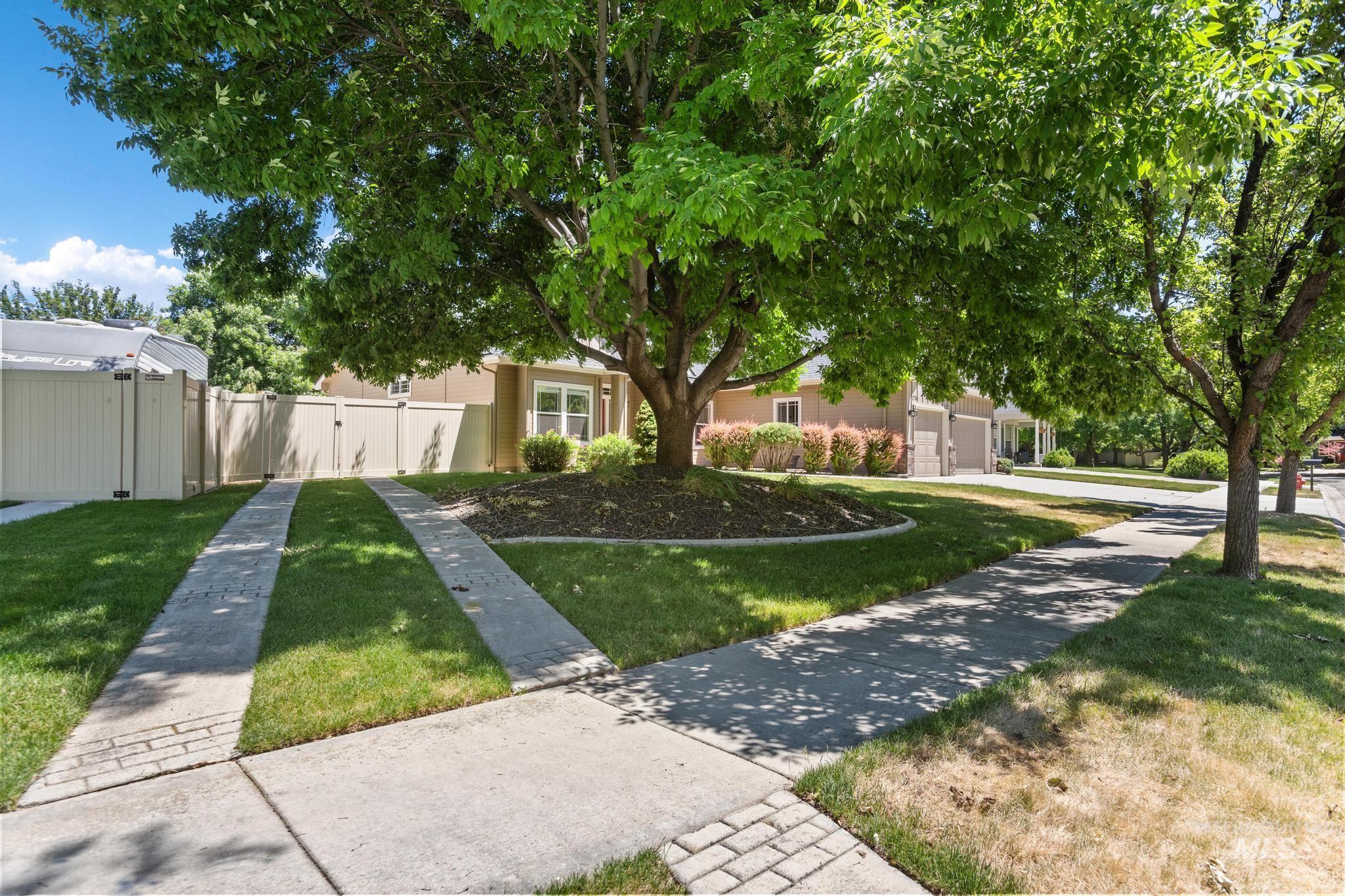 2716 S Bayou Bar Way, Meridian, Idaho 83642, 4 Bedrooms, 3 Bathrooms, Residential For Sale, Price $560,000, 98991018