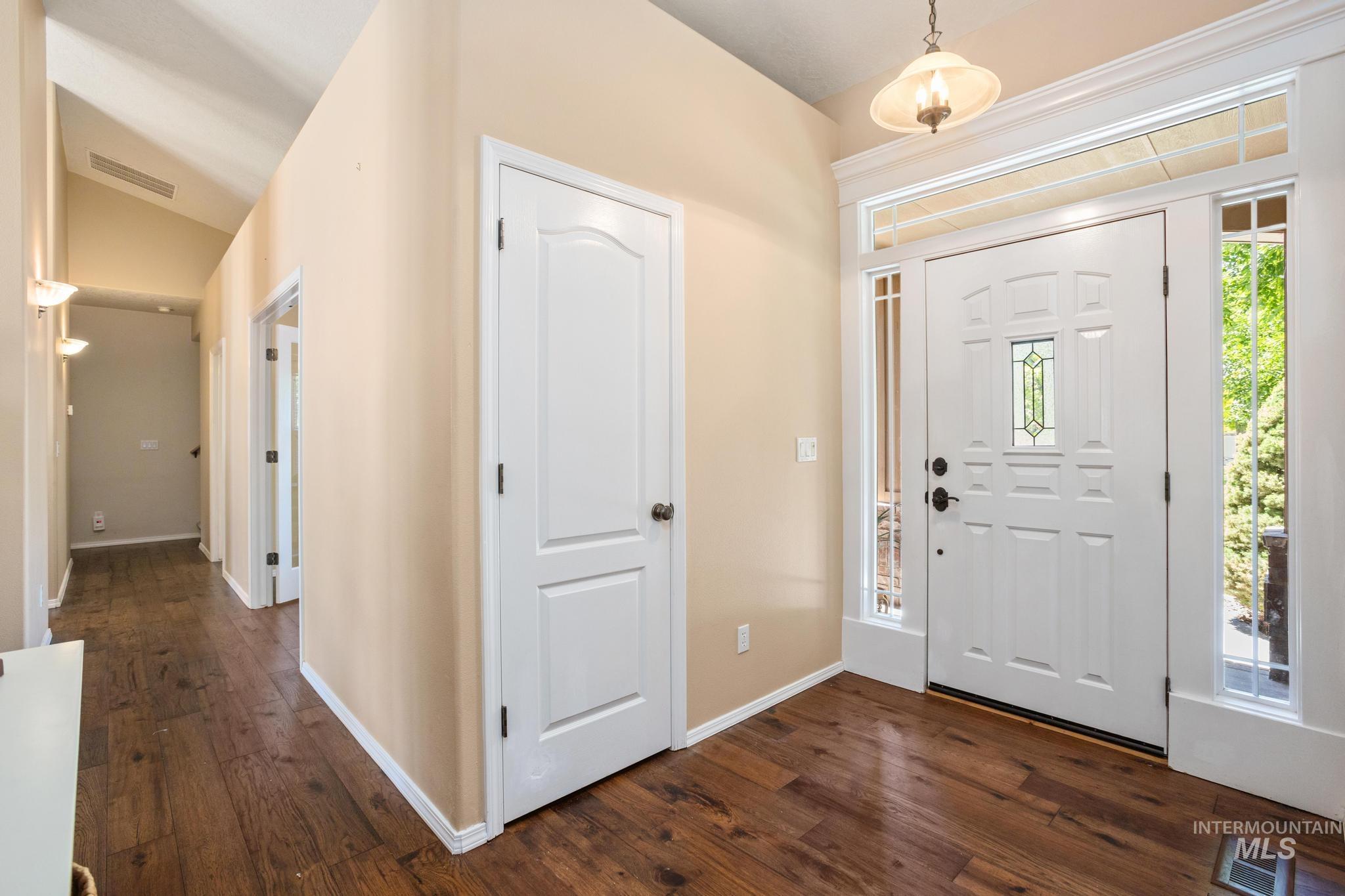 2716 S Bayou Bar Way, Meridian, Idaho 83642, 4 Bedrooms, 3 Bathrooms, Residential For Sale, Price $560,000, 98991018