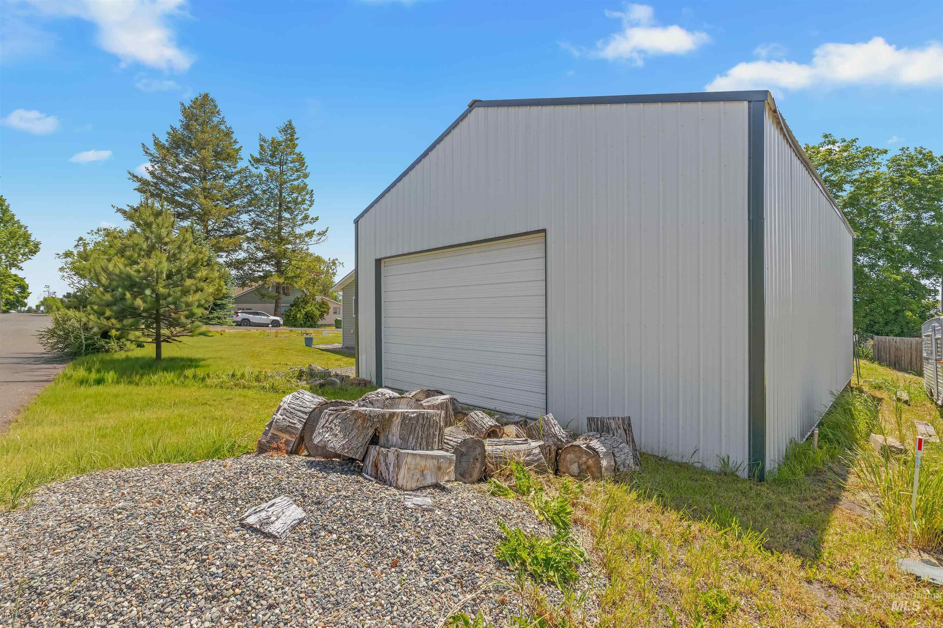 120 4th Avenue, Craigmont, Idaho 83523, 4 Bedrooms, 2 Bathrooms, Residential For Sale, Price $379,900,MLS 98991019