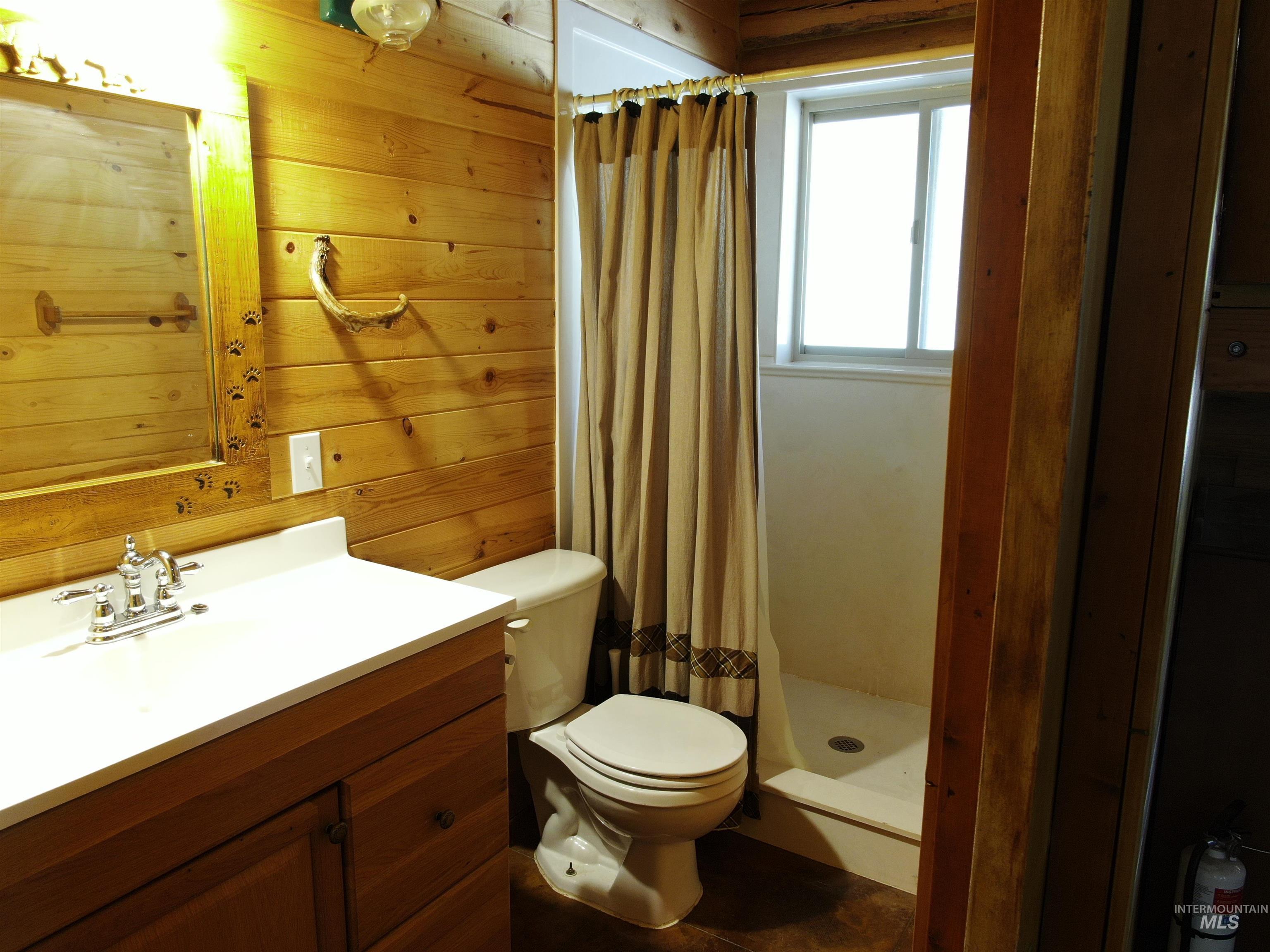 2049 Fleck Summit Rd, Fairfield, Idaho 83327, 1 Bedroom, 1 Bathroom, Residential For Sale, Price $510,000, 98991021