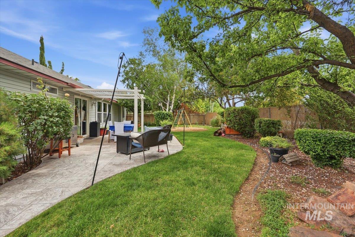 2771 W Ebbtide Ct, Meridian, Idaho 83642, 3 Bedrooms, 2 Bathrooms, Residential For Sale, Price $414,900, 98991024