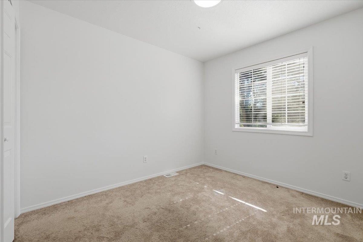 2883 S Ladera, Boise, Idaho 83705, 3 Bedrooms, 2.5 Bathrooms, Residential For Sale, Price $419,990, 98991028