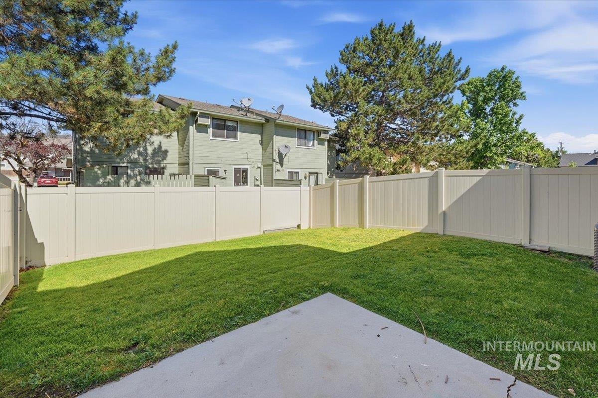2883 S Ladera, Boise, Idaho 83705, 3 Bedrooms, 2.5 Bathrooms, Residential For Sale, Price $419,990, 98991028