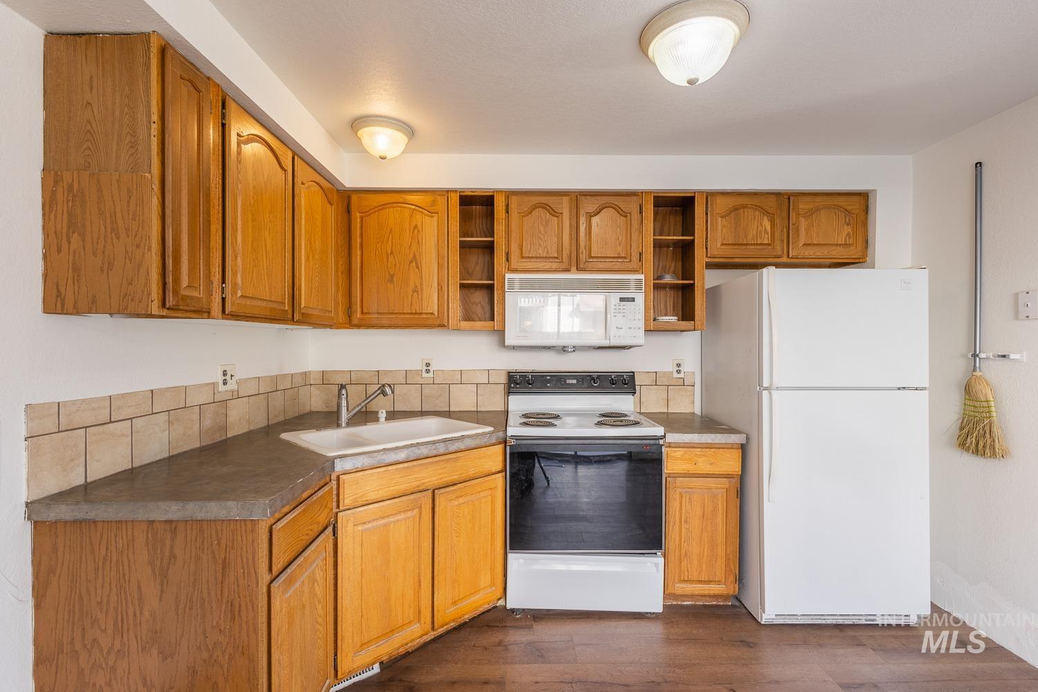 700 W Idaho Ave., Meridian, Idaho 83642, 2 Bedrooms, 1 Bathroom, Residential Income For Sale, Price $864,990, 98991030