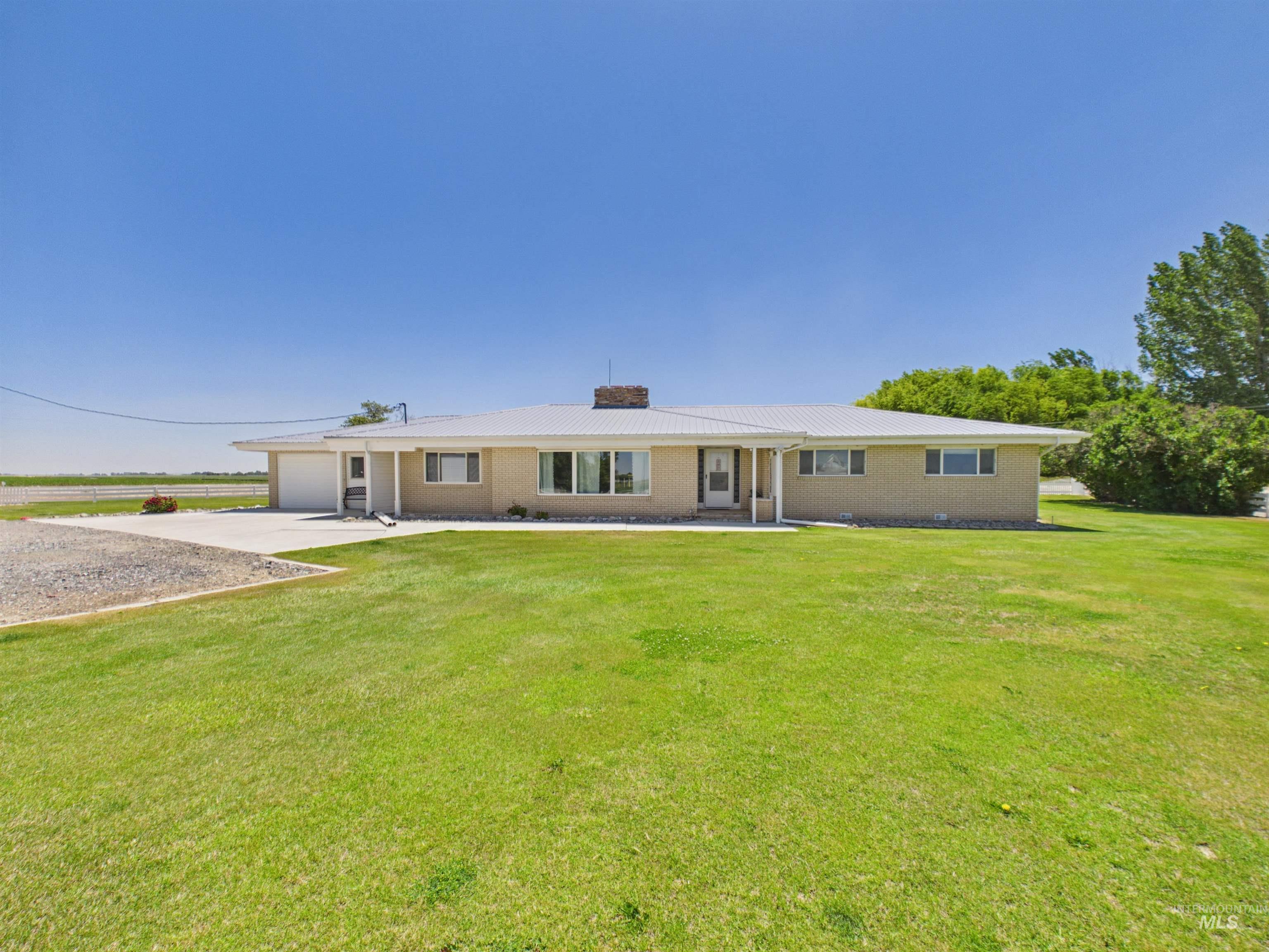 253 N 700 West, Paul, Idaho 83347, 5 Bedrooms, 2.5 Bathrooms, Residential For Sale, Price $575,000, 98991037
