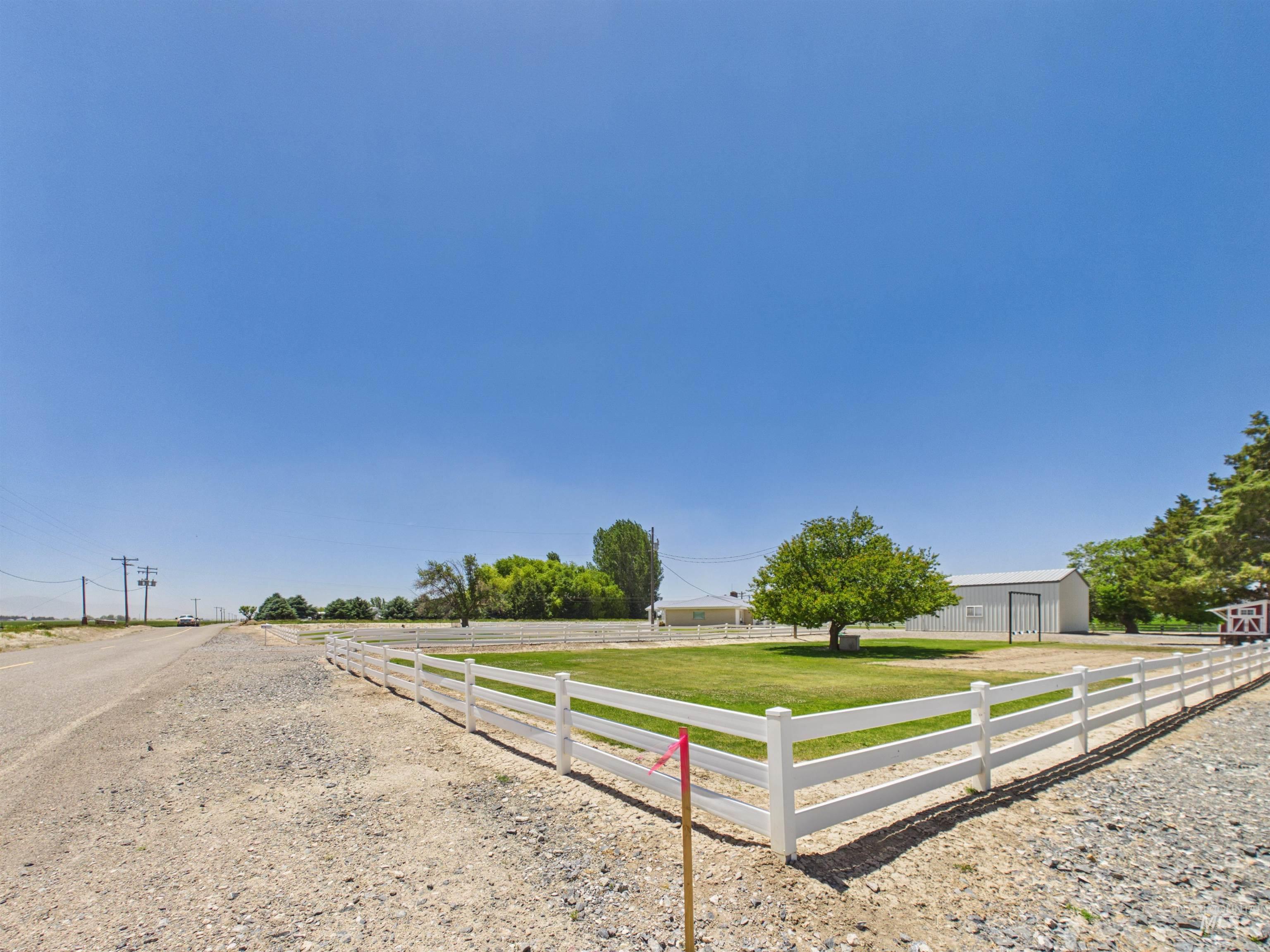 253 N 700 West, Paul, Idaho 83347, 5 Bedrooms, 2.5 Bathrooms, Residential For Sale, Price $575,000, 98991037