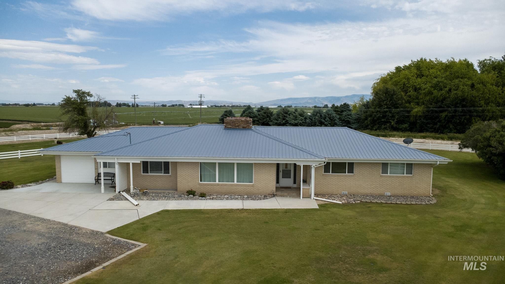 253 N 700 West, Paul, Idaho 83347, 5 Bedrooms, 2.5 Bathrooms, Residential For Sale, Price $575,000, 98991037